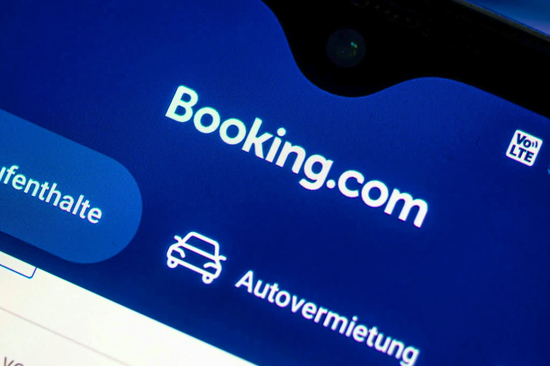 Swiss price watchdog orders lower fees - Booking.com wants to fight back