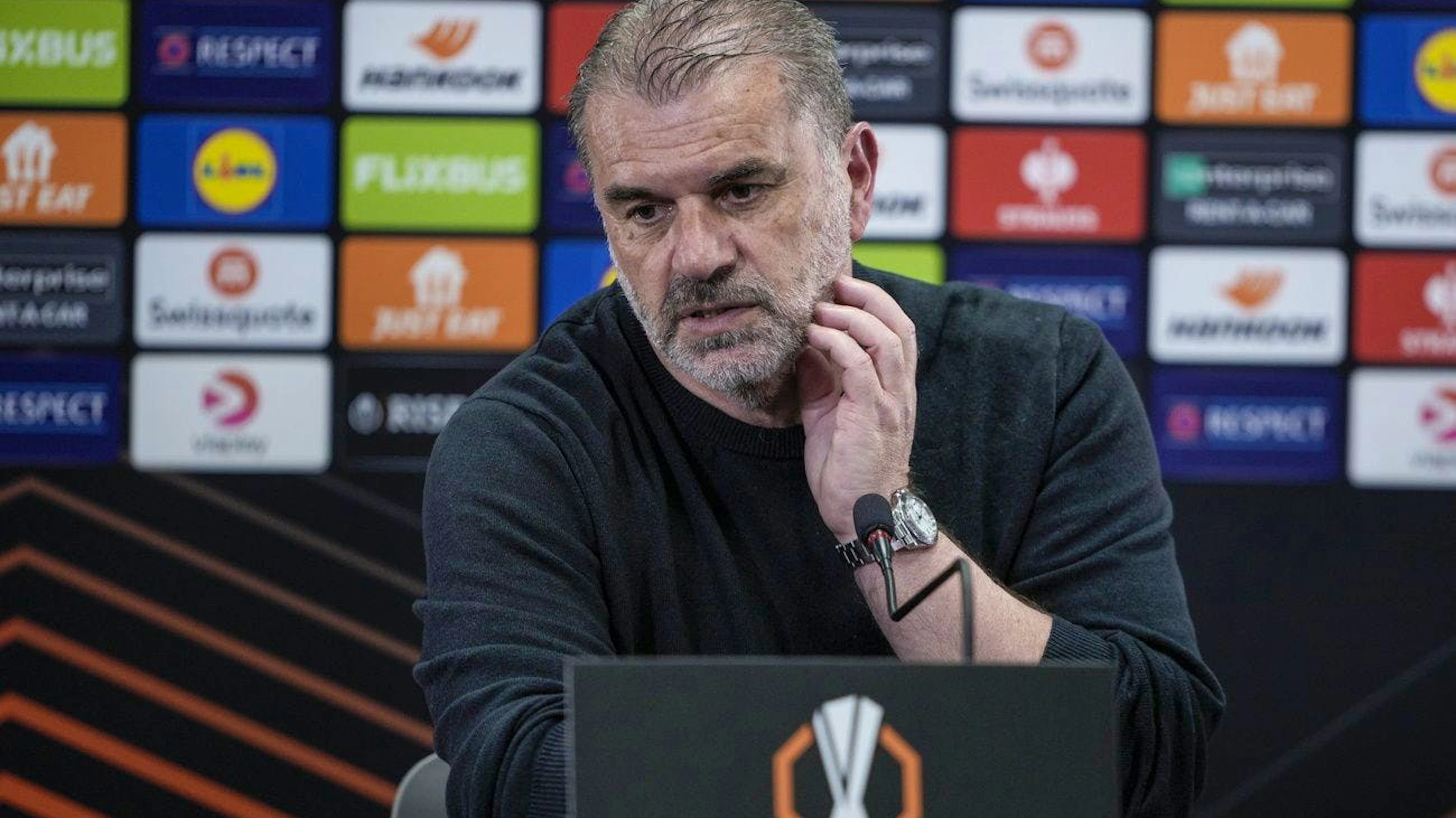 Il greco Ange Postecoglou ha allenato anche la nazionale dell'Australia prima di approdare al Tottenham.