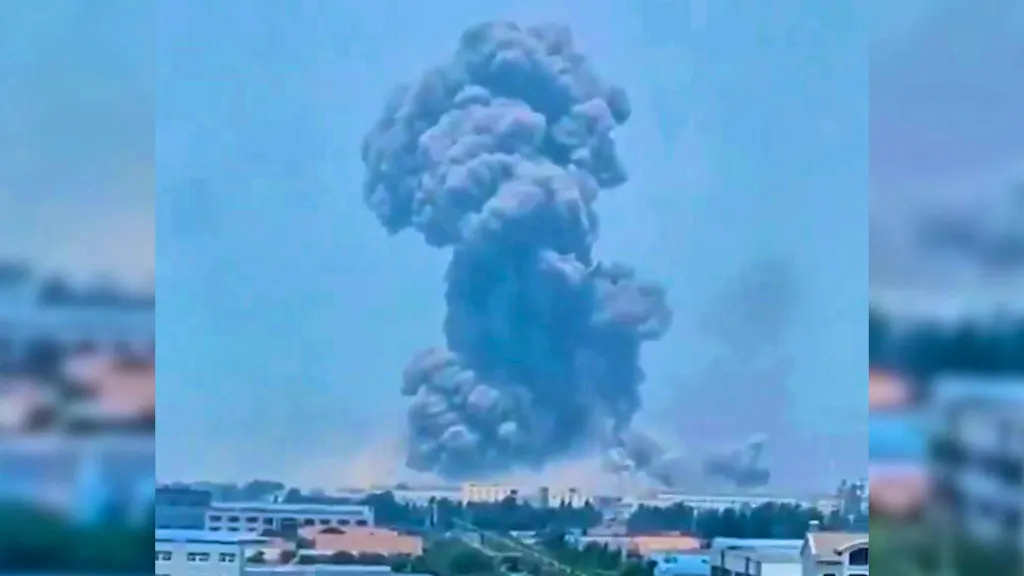 Exploding Plant Vermont Video shows violent explosion at chemical plant