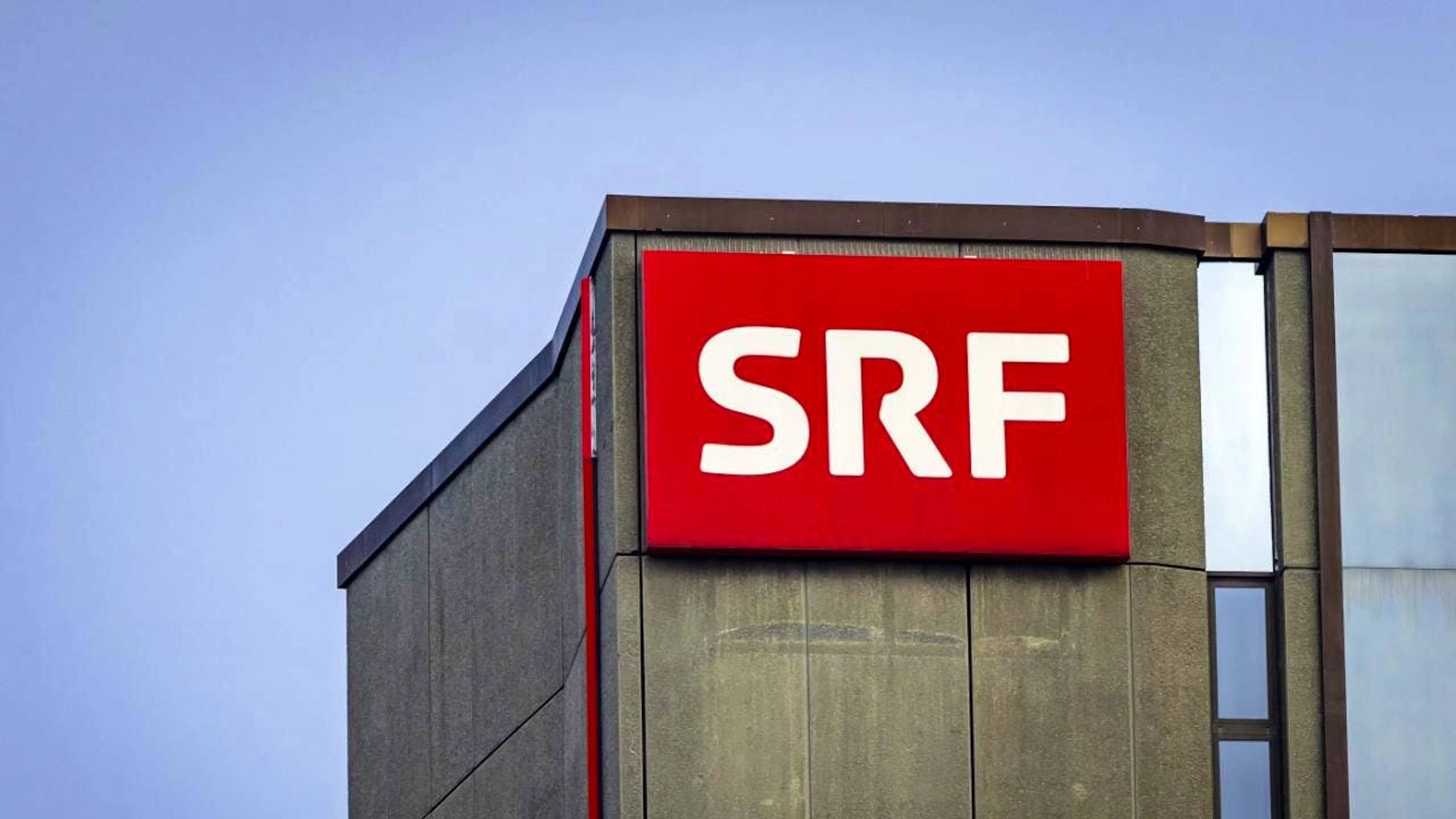 Laut einer Studie hätte eine Abschaltung von SRF-Online kaum positive Auswirkungen für private Medien. (Symbolbild)