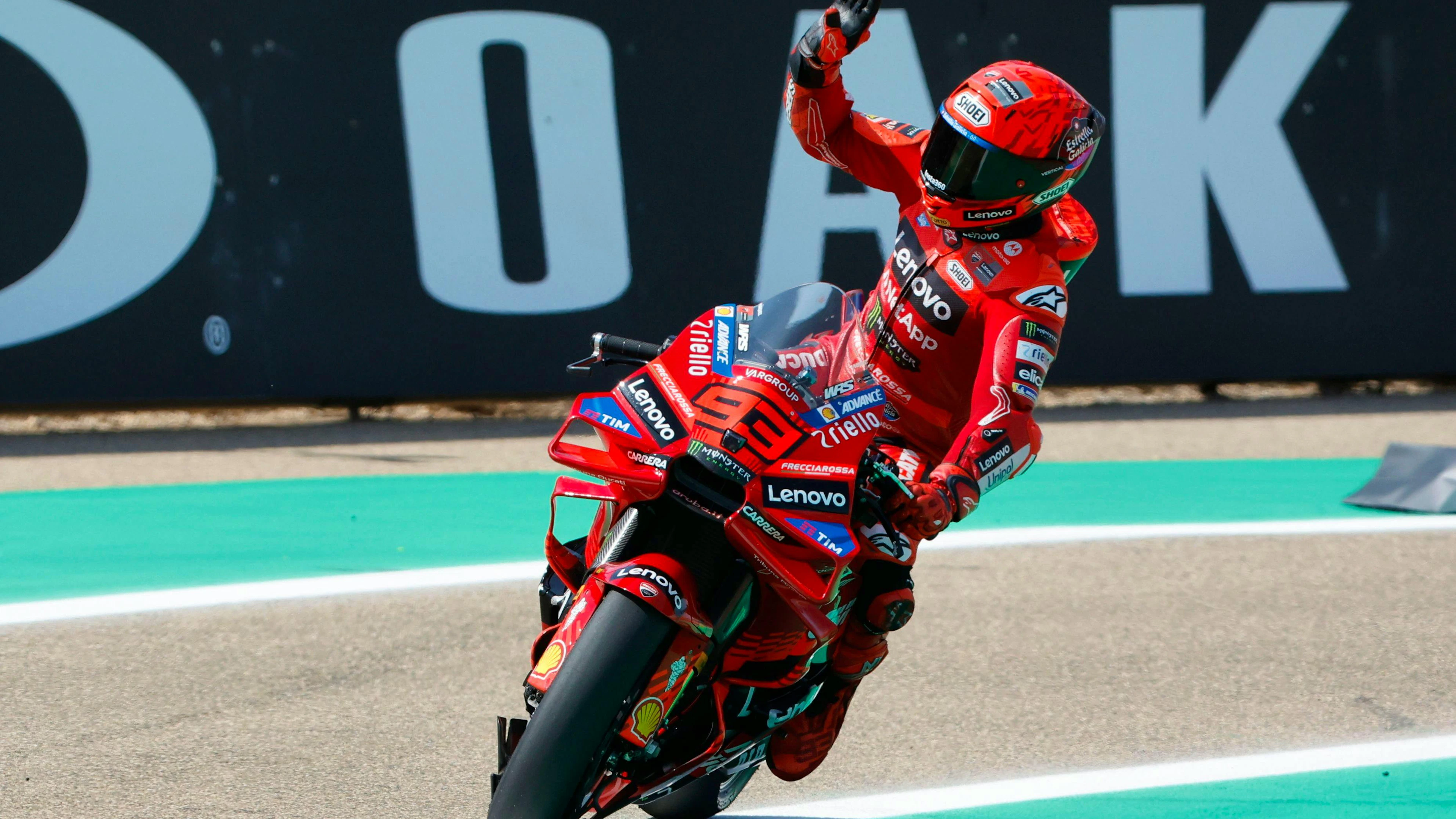 Marc Márquez domine encore et signe une 7e victoire en sprint à Aragon