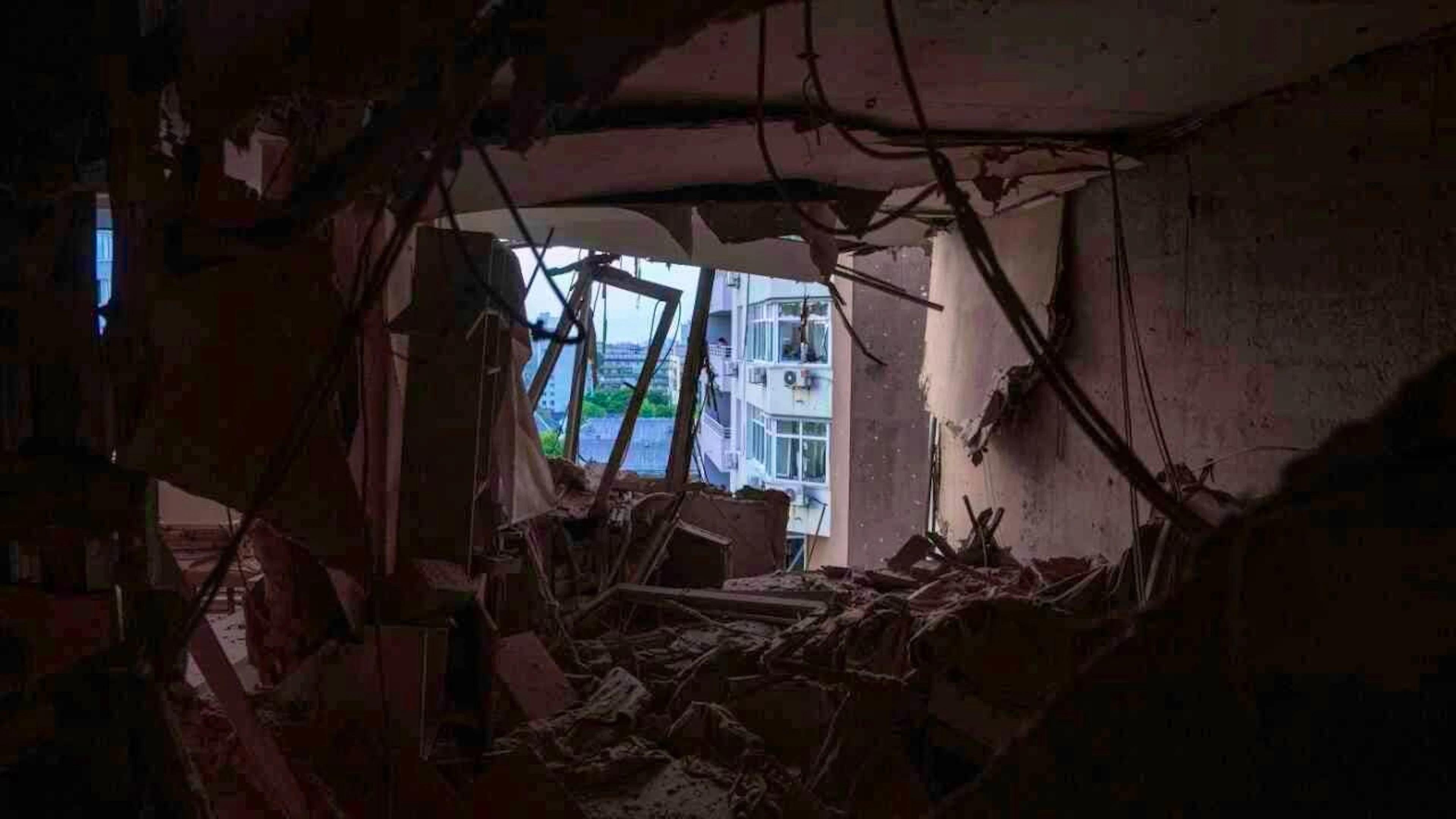 ARCHIVE - The wave of Russian attacks on Ukraine shows no sign of abating. Photo: Evgeniy Maloletka/AP/dpa