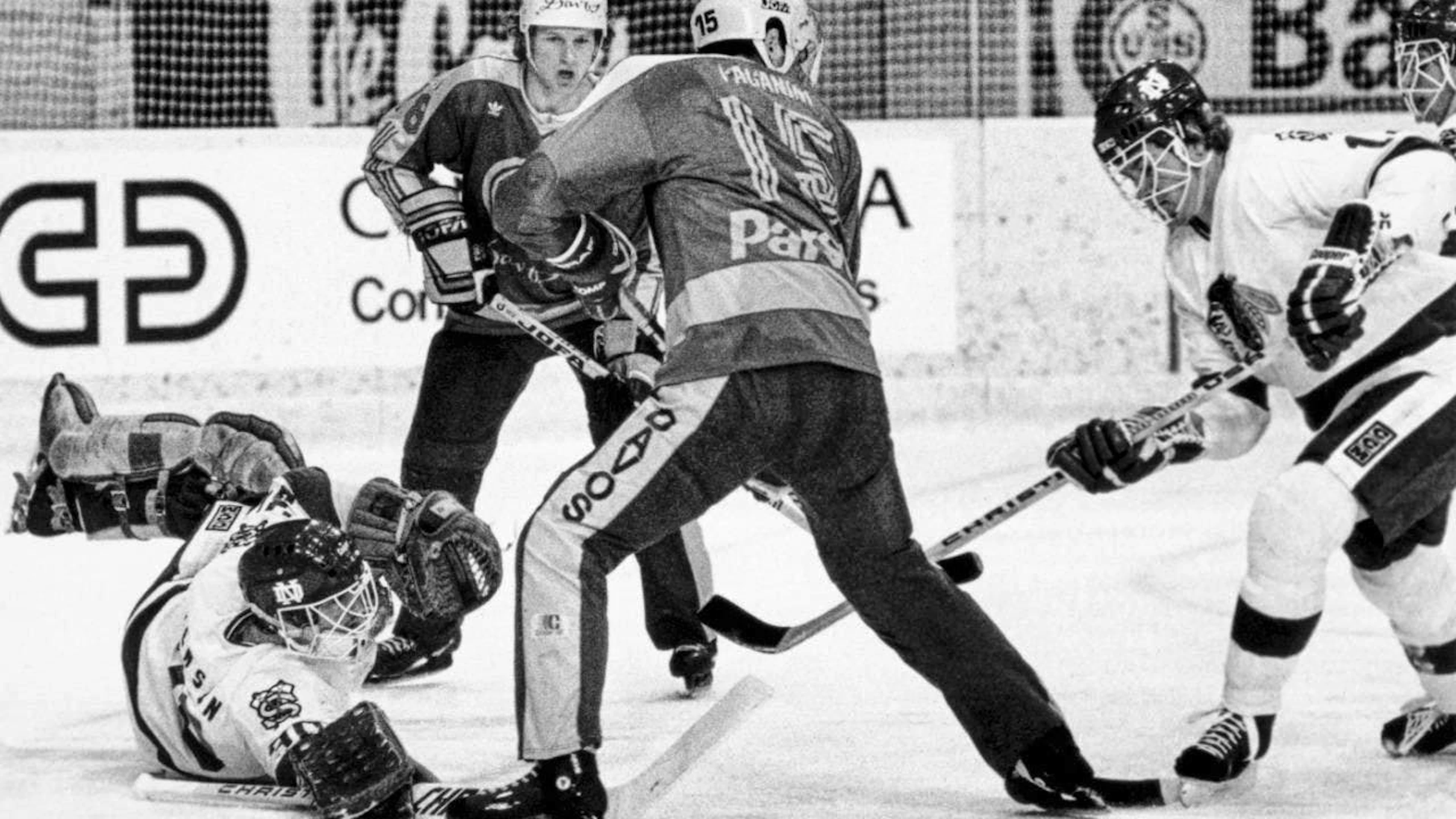 1982 (with the University of North Dakota in white) was the last time a college team played at the Spengler Cup.