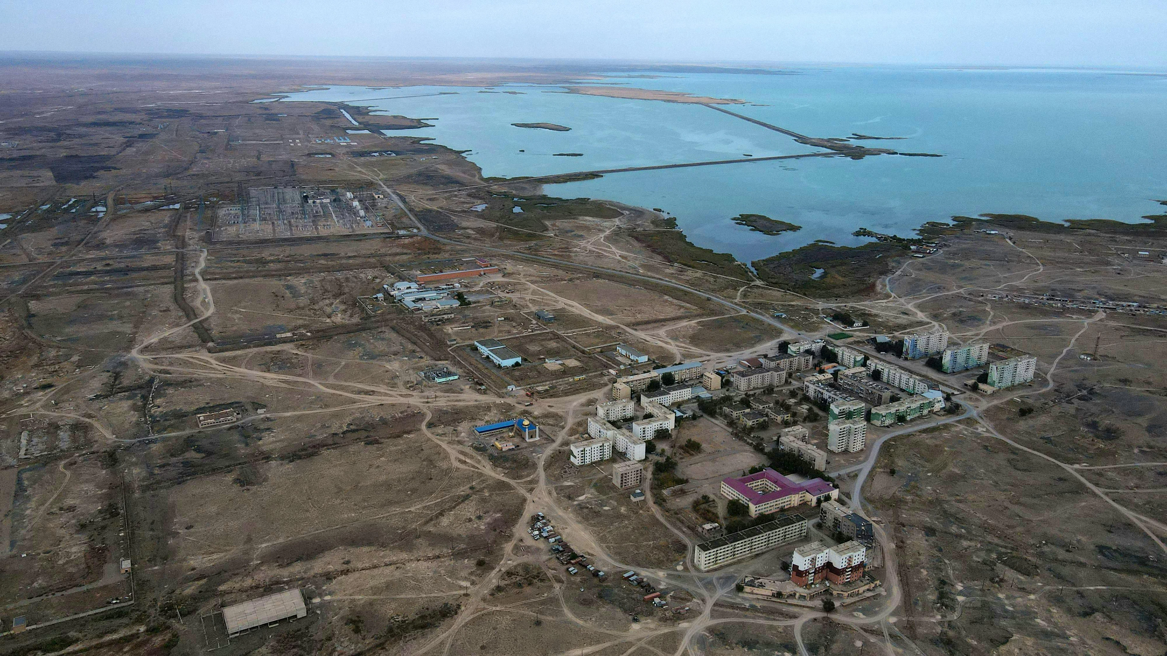 Le géant russe de l'énergie nucléaire Rosatom dirigera la construction de la première centrale atomique au Kazakhstan, premier producteur mondial d'uranium, ont déclaré les autorités des pays d'Asie centrale le 14 juin 2025.