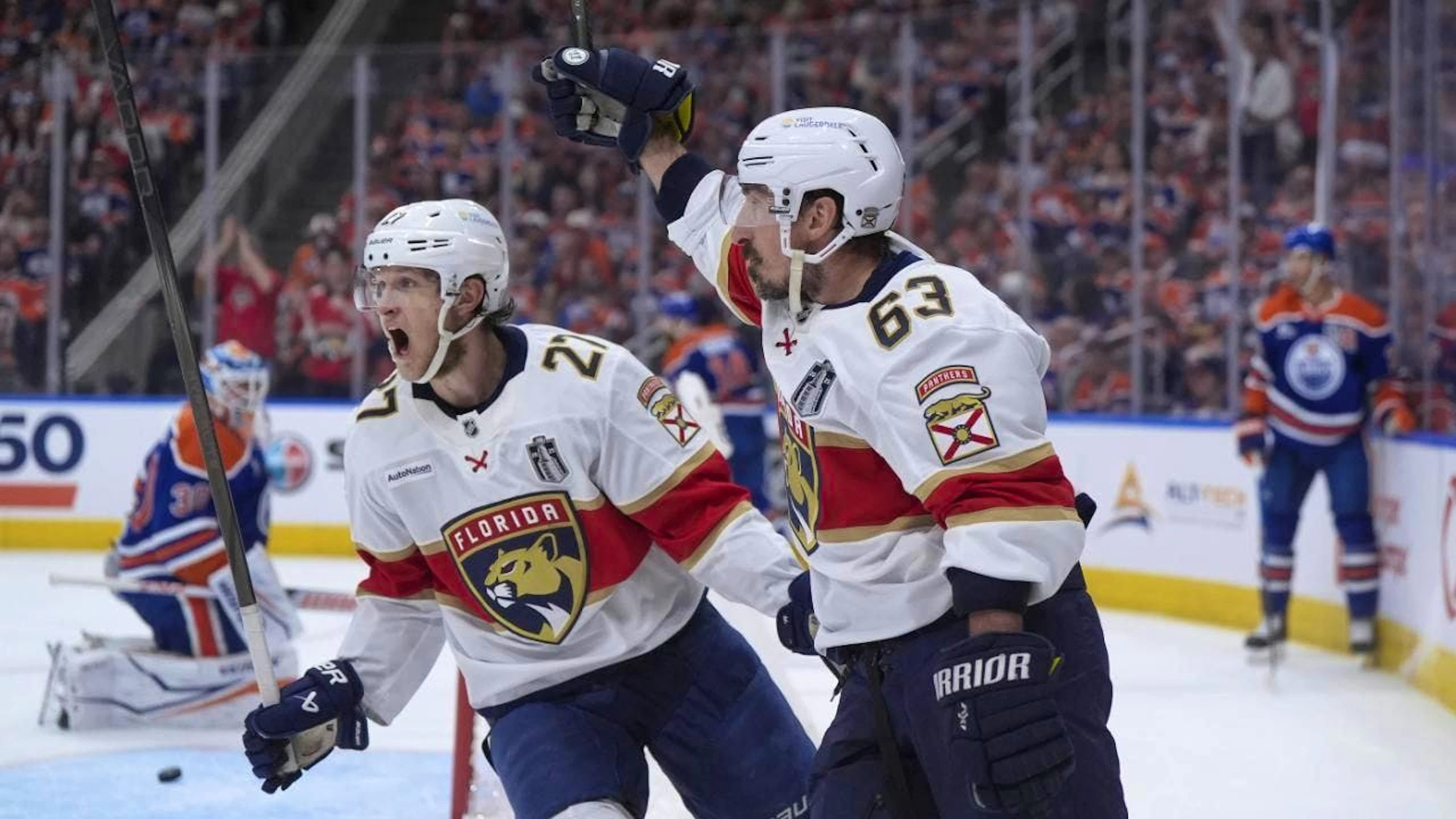 Floridas Brad Marchand (Nummer 63) erzielt im fünften Spiel der Finalserie seine Tore 5 und 6