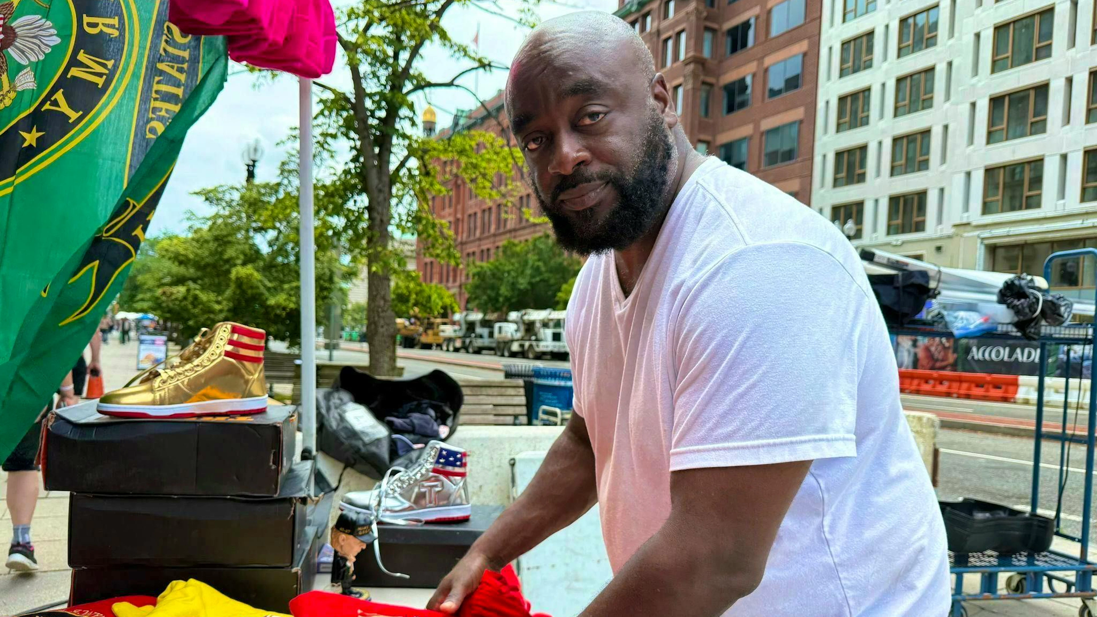 Jonas Williams sees himself as a supporter of Trump. 