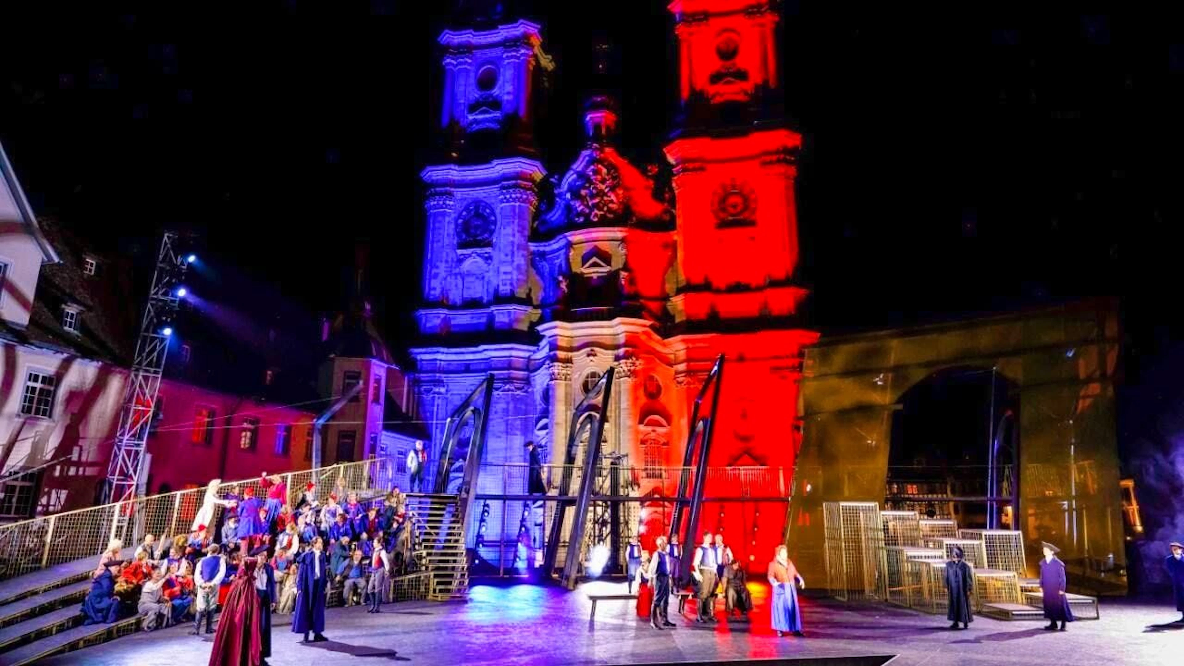 The St. Gallen Festival always puts on visually spectacular opera performances, as here in 2023 for the opera "Andrea Chénier". (archive picture)