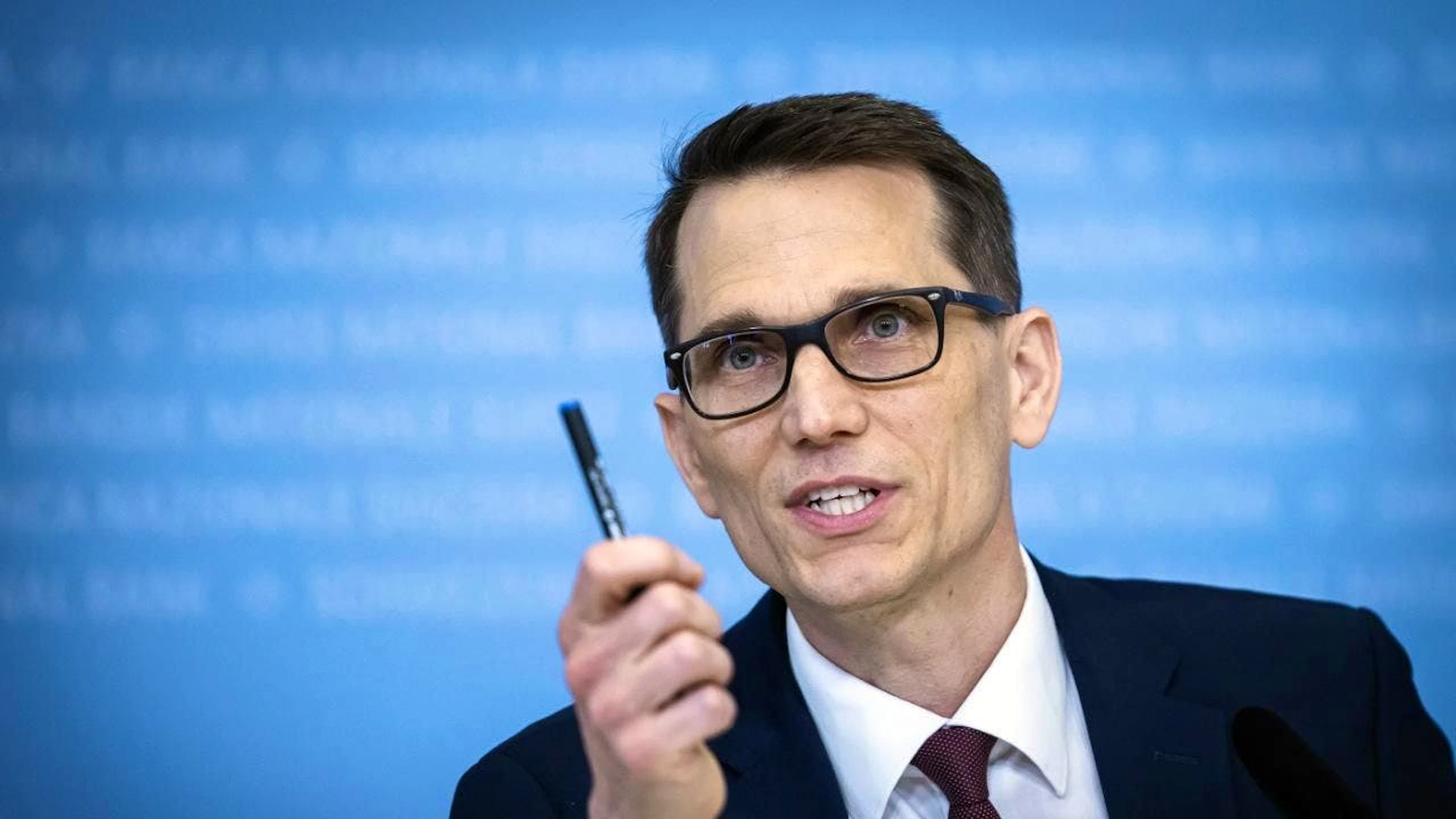 Martin Schlegel è pronto, se necessario, a riportare il tasso guida sotto lo zero.