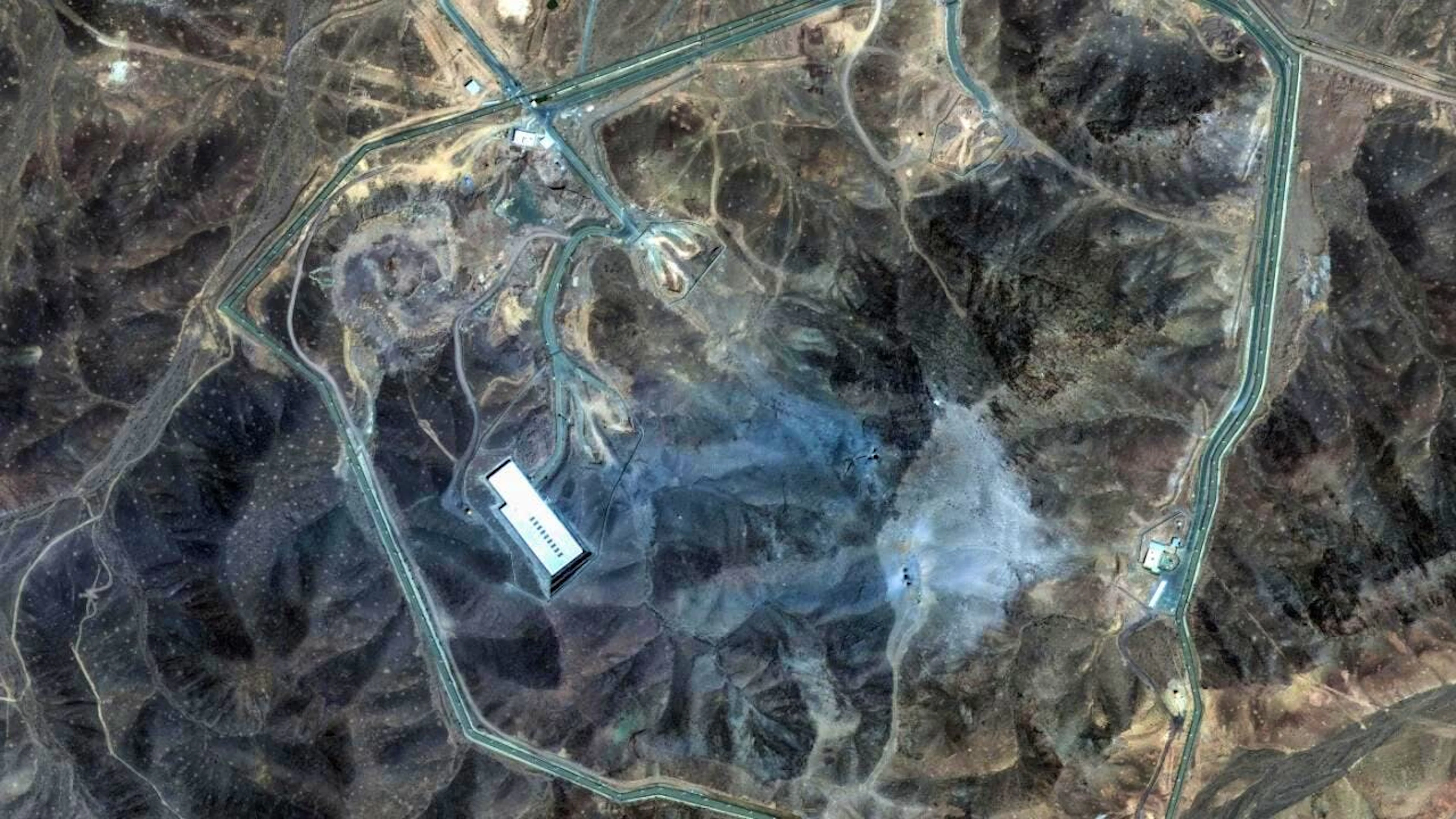Cette image satellite montre les dommages occasionnés au site nucléaire iranien de Fordo par les bombardements américains (archives).