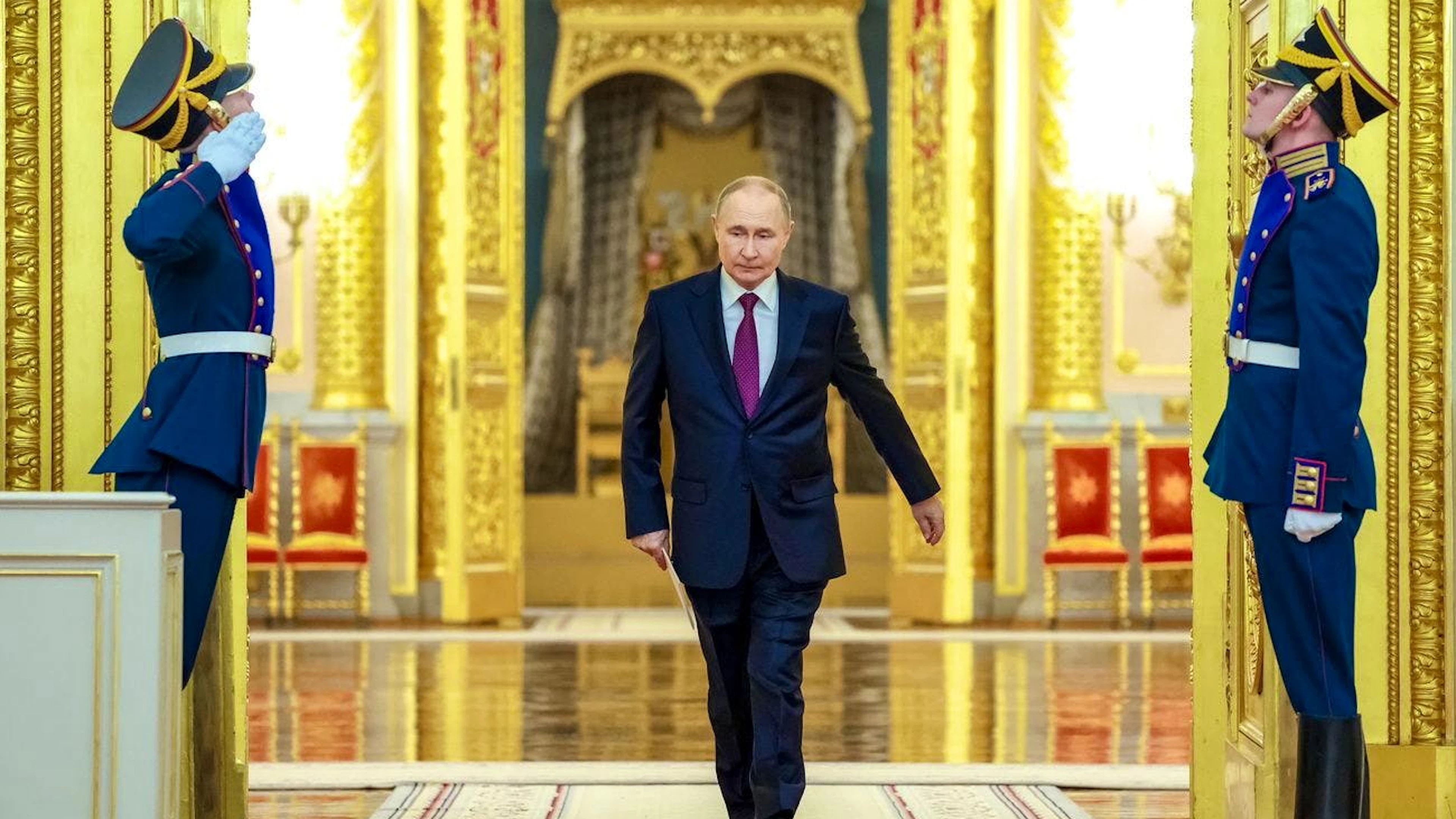 Vladimir Poutine «devrait comprendre qu'il suit le chemin (du dirigeant soviétique Léonid) Brejnev. Lui même en a parlé un jour, disant que l'Union soviétique s'était effondrée parce qu'elle dépensait trop pour l'armement», a déclaré le ministre des Affaires étrangères polonais (archives).