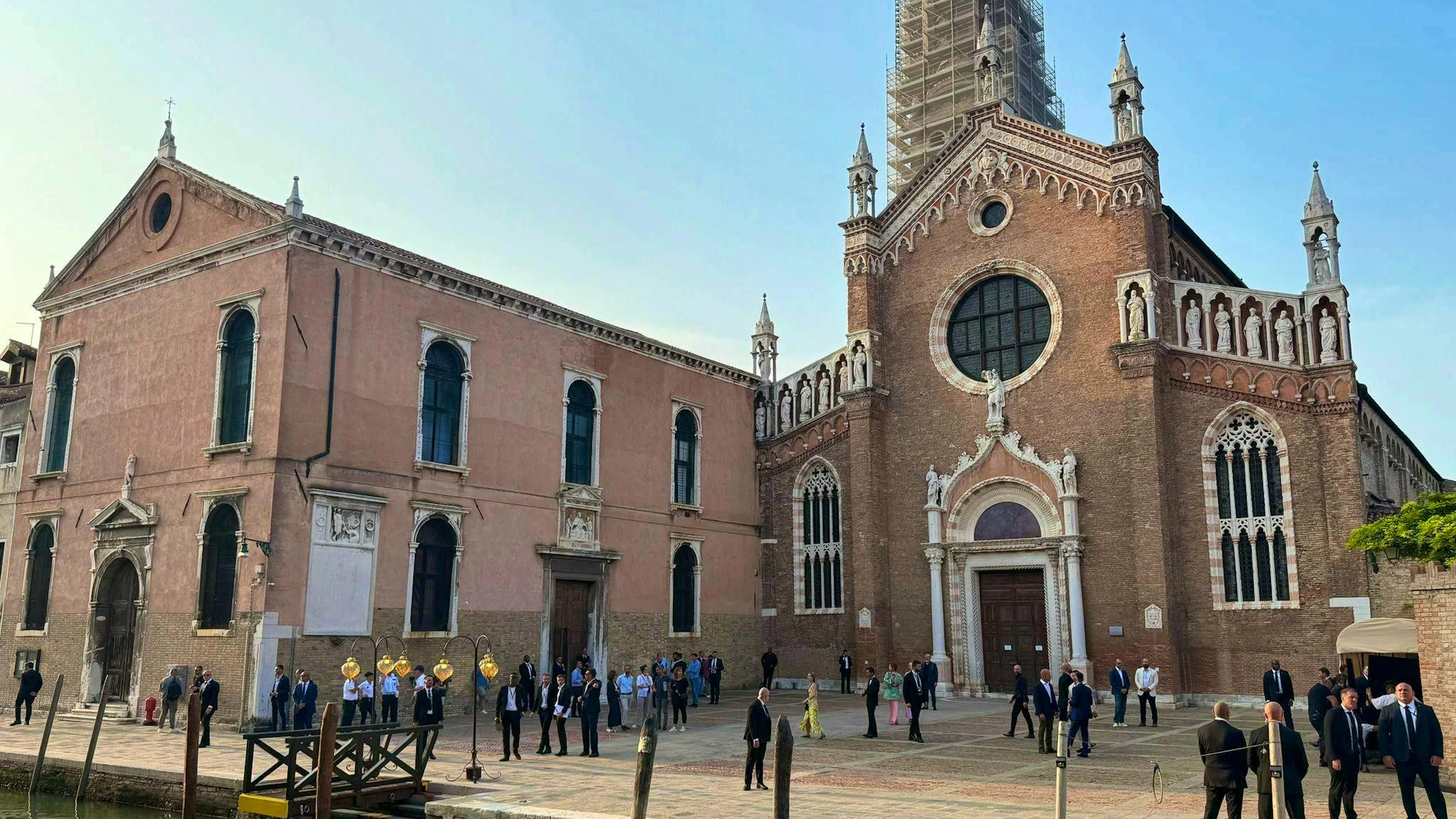 Le lieu de la fête la veille au soir : l'église monastique Madonna dell'Orto.