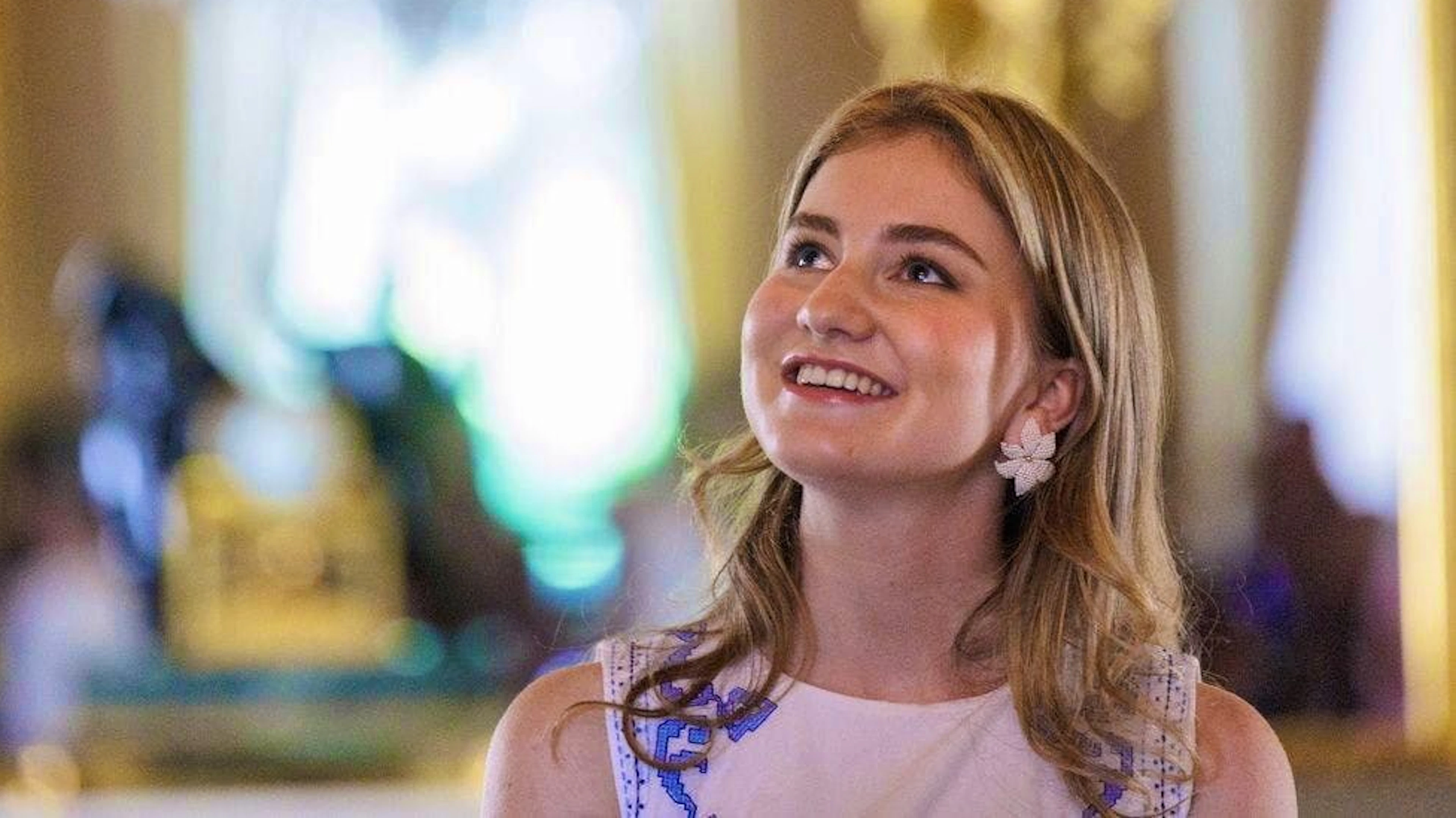 La principessa Elisabetta sarebbe la prima donna a capo della monarchia belga. Attualmente studia nell'elitaria università statunitense di Harvard.