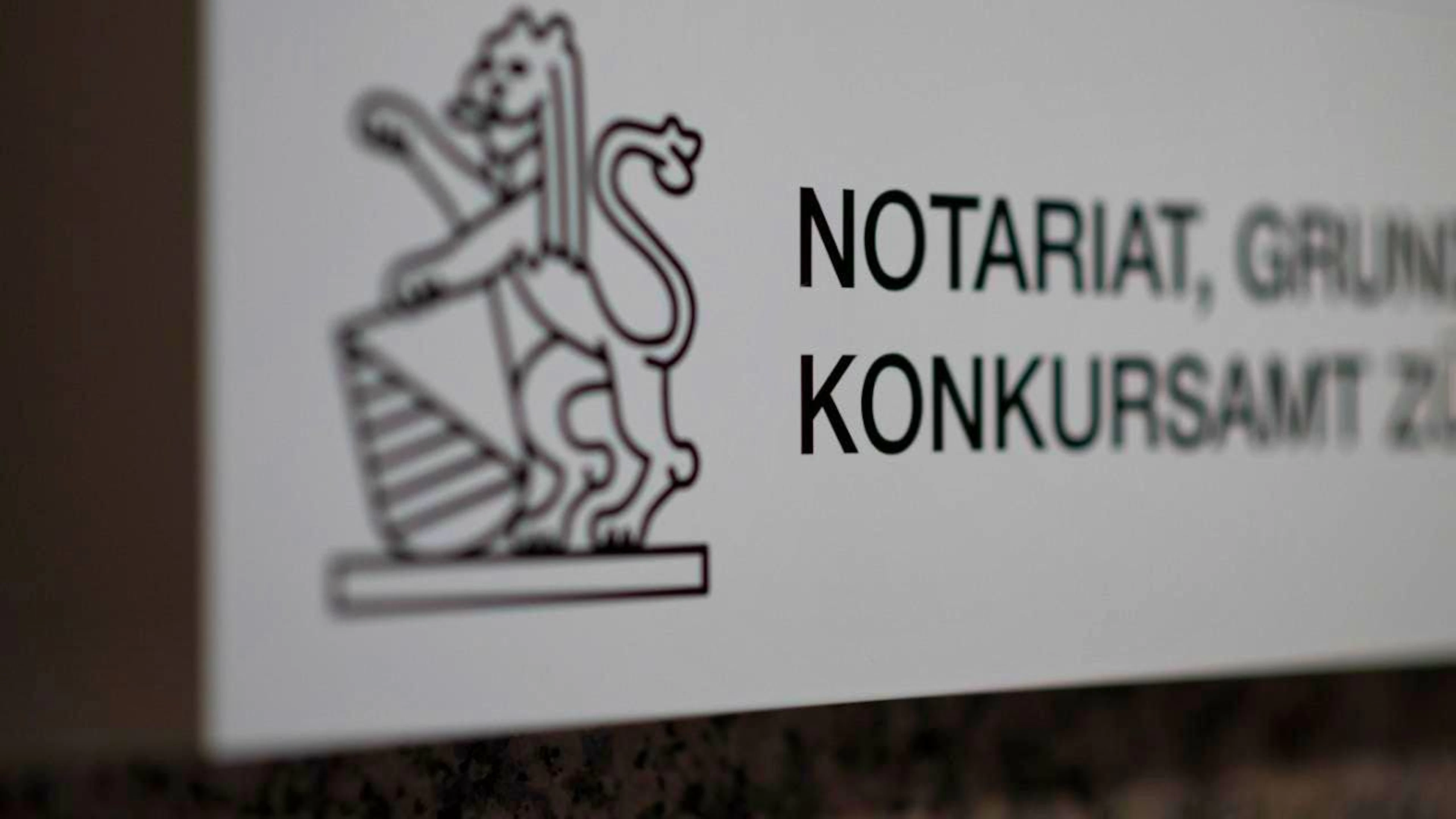 Vor allem deutlich mehr Gastrobetriebe aber auch mehr Firmen aus dem Baugewerbe mussten im zweiten Quartal Konkurs anmelden. (Archivbild)