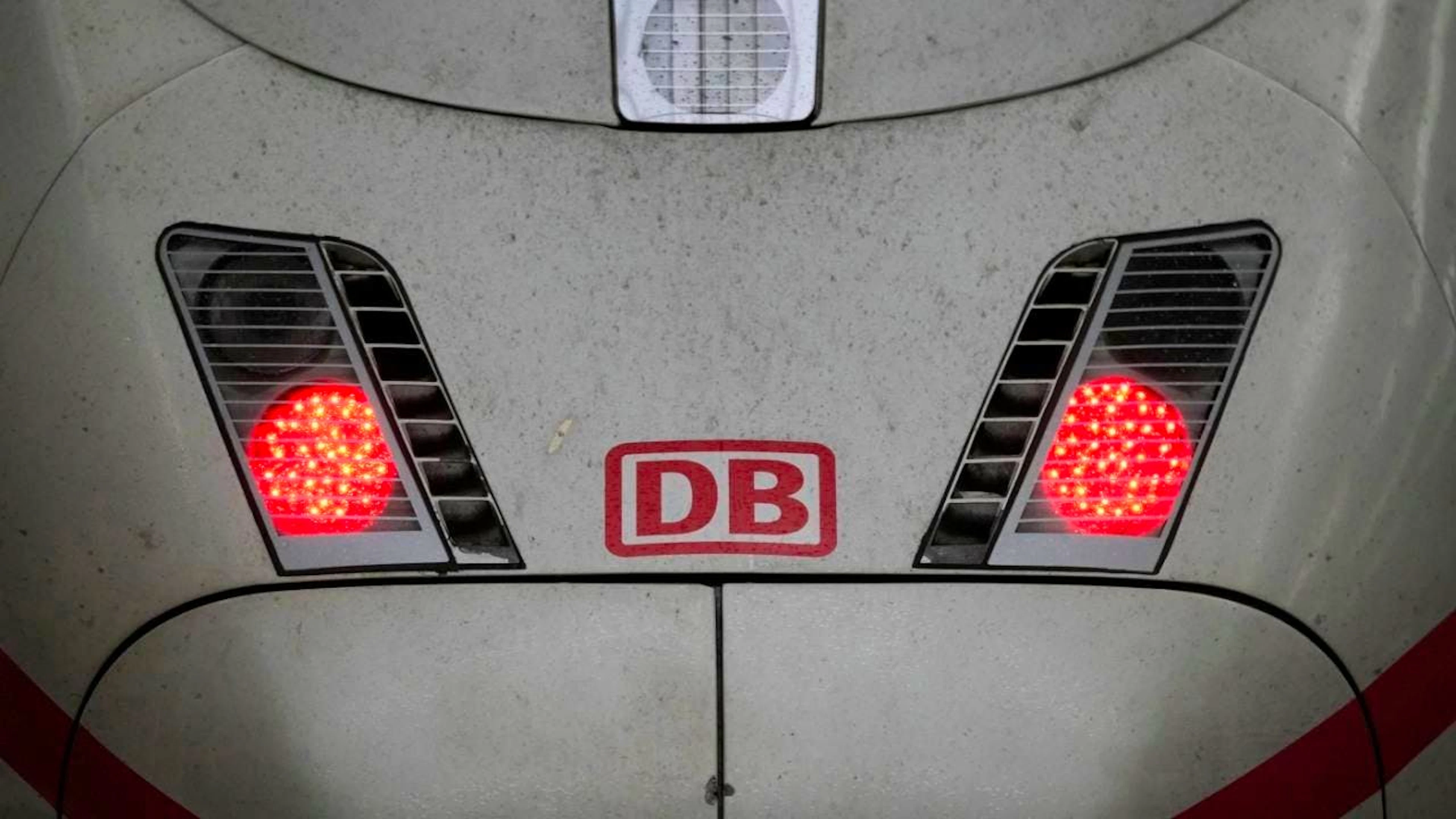 Die Deutsche Bahn bekundete ihr Mitgefühl für die Betroffenen und deren Angehörige. (Archivbild)