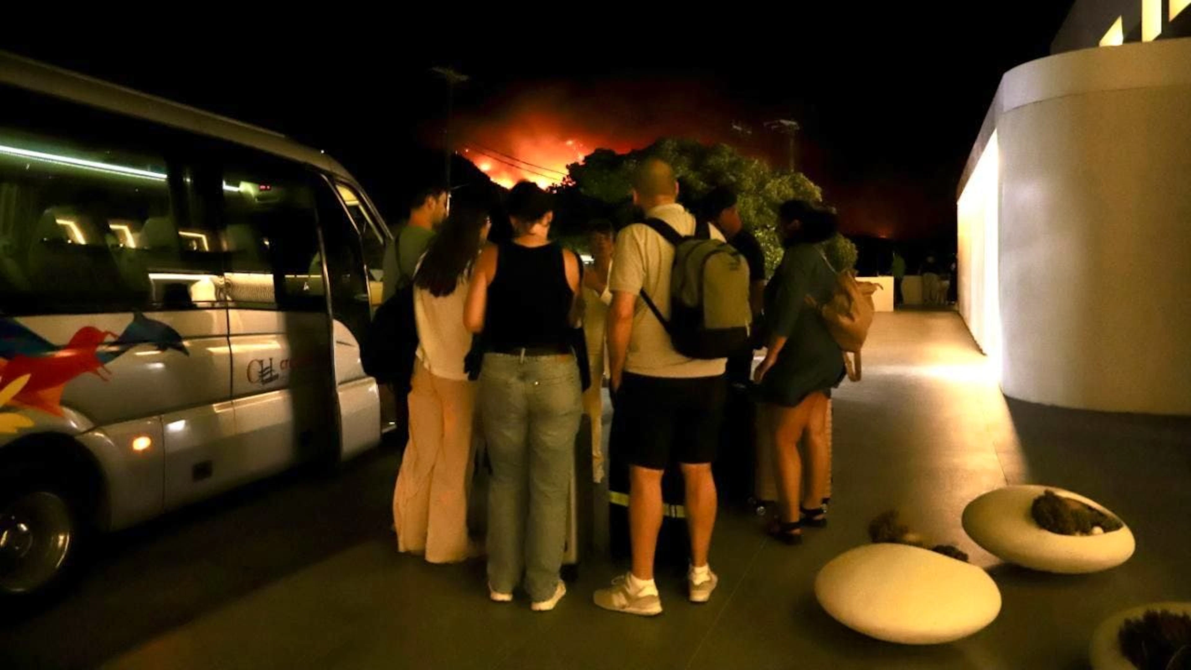 Près de 3000 touristes et 2000 habitants ont été évacués de la région de Ierapetra, dans le sud-est de la Crète.