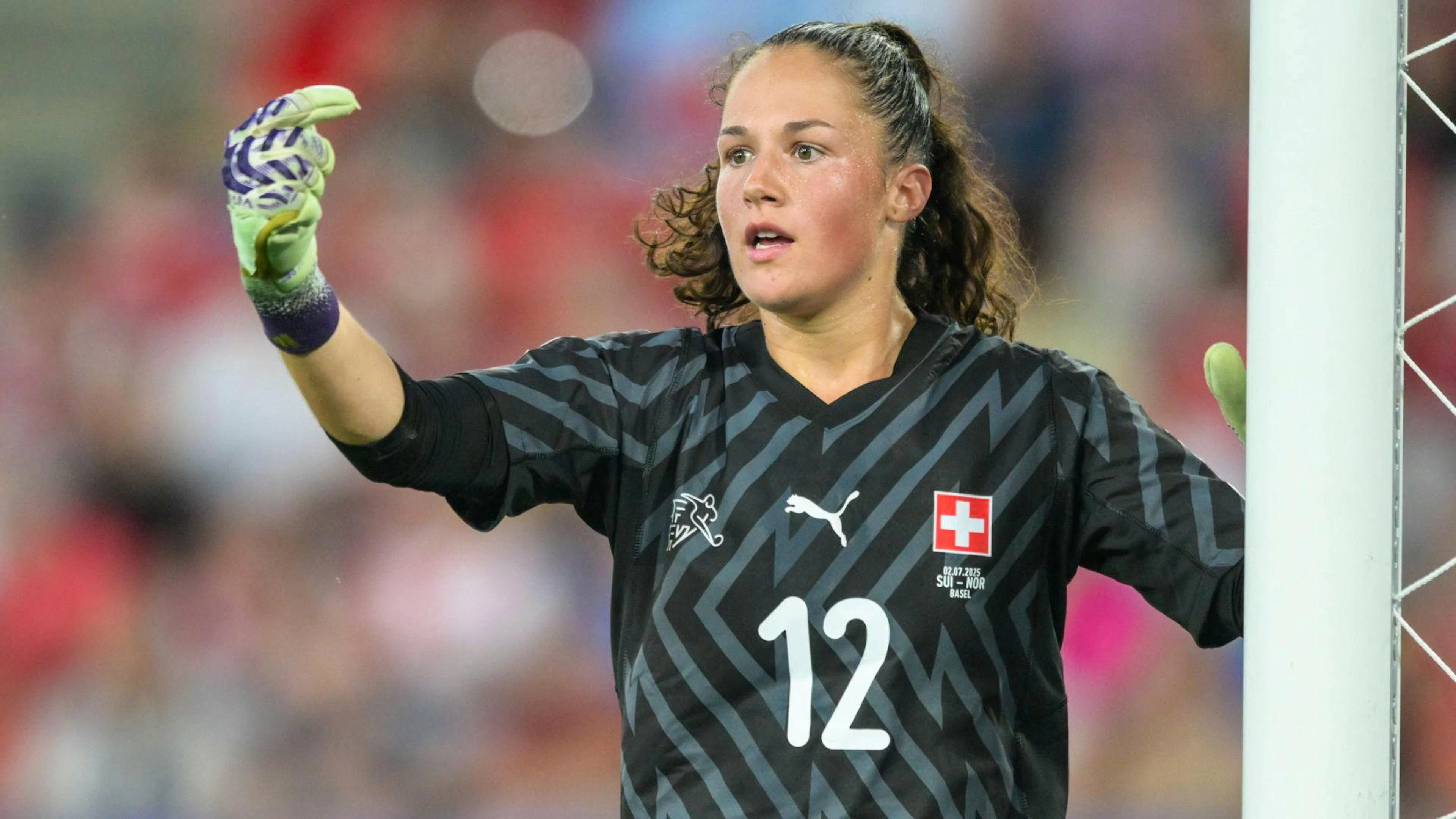 Livia Peng hütet das Tor der Schweizer Nati.