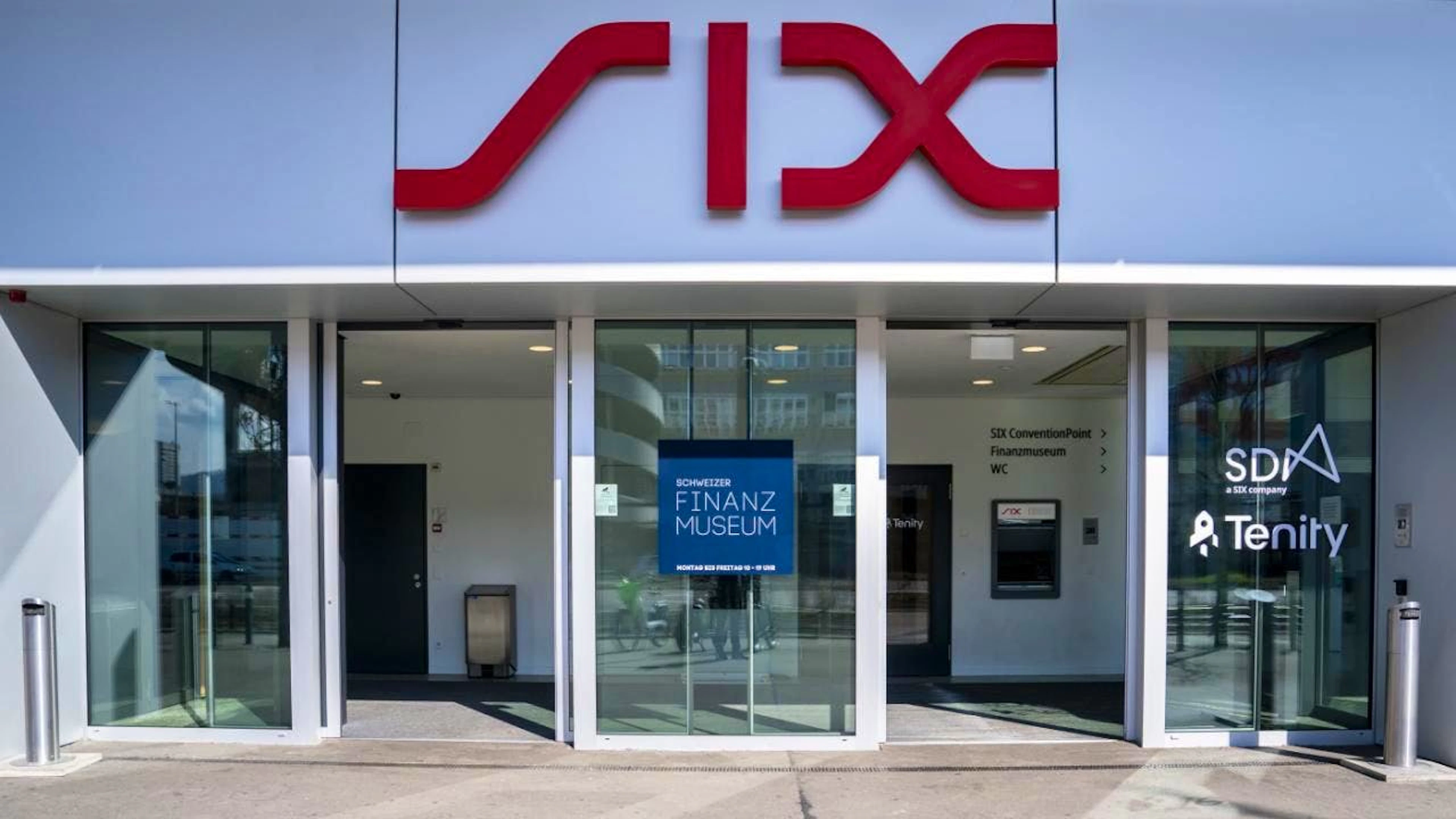 Avvio di settimana piuttosto piatto per la Borsa svizzera.