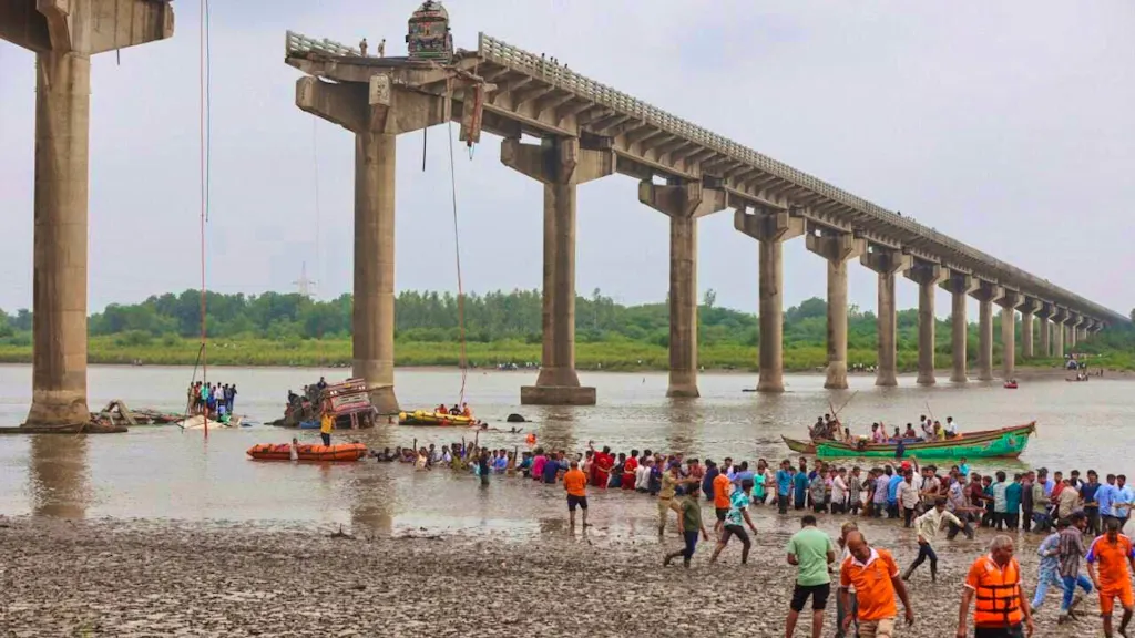 Reports: Nine dead after partial bridge collapse in India