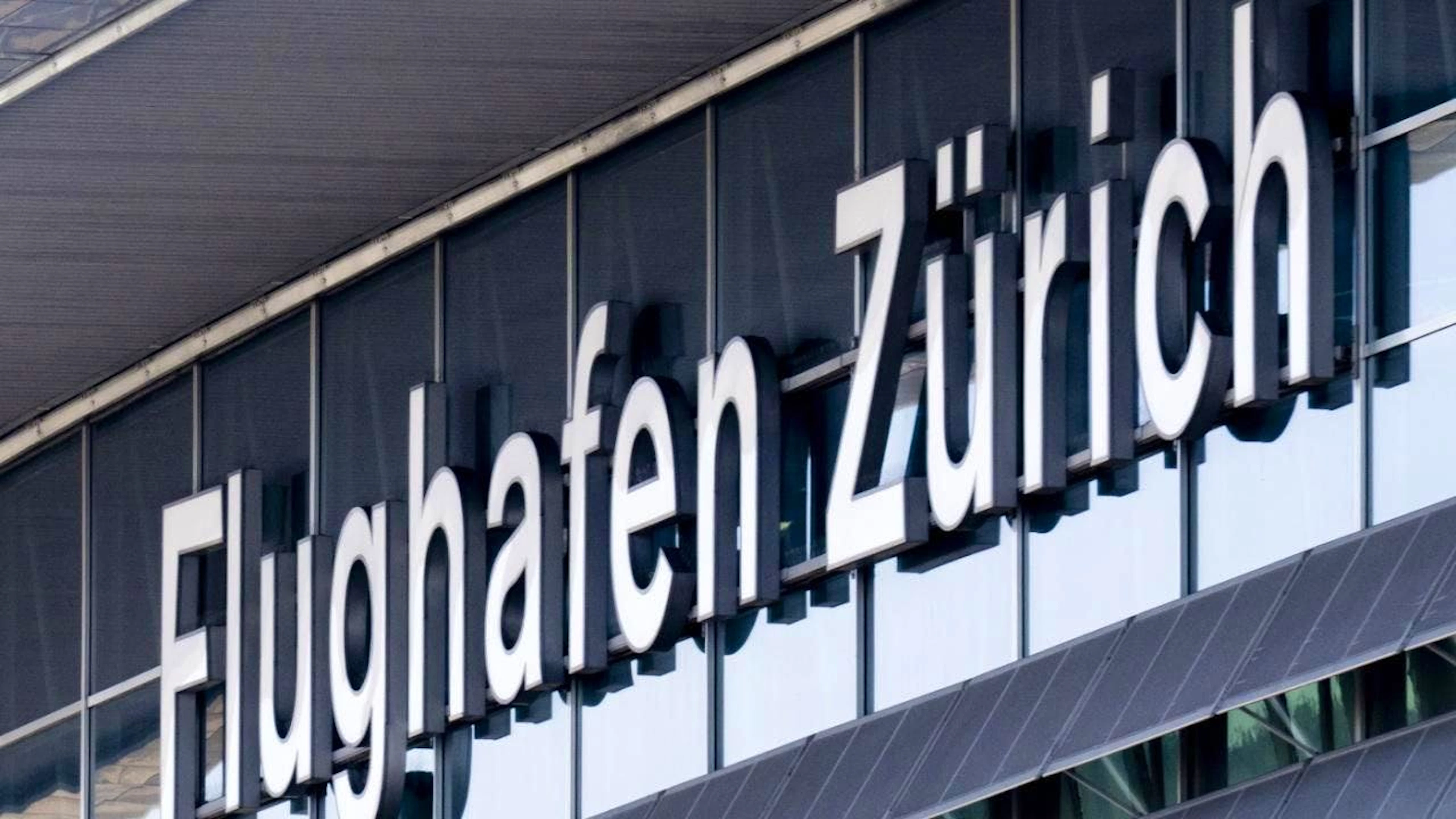 La società che gestisce lo scalo zurighese, Flughafen Zürich