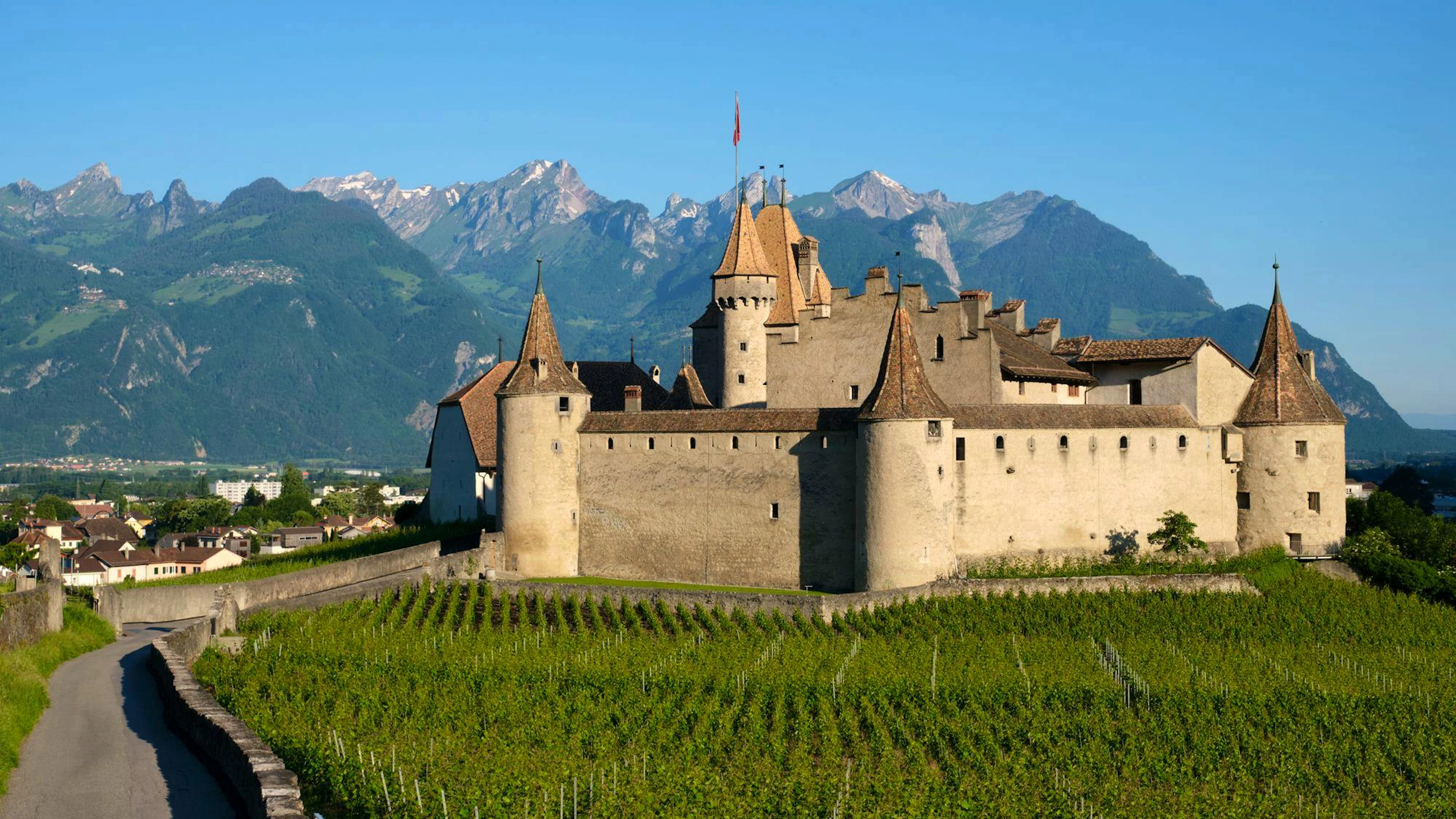 Le Château d’Aigle abrite un musée de la vigne, du vin et de l’étiquette. De quoi mêler terroir et histoire.