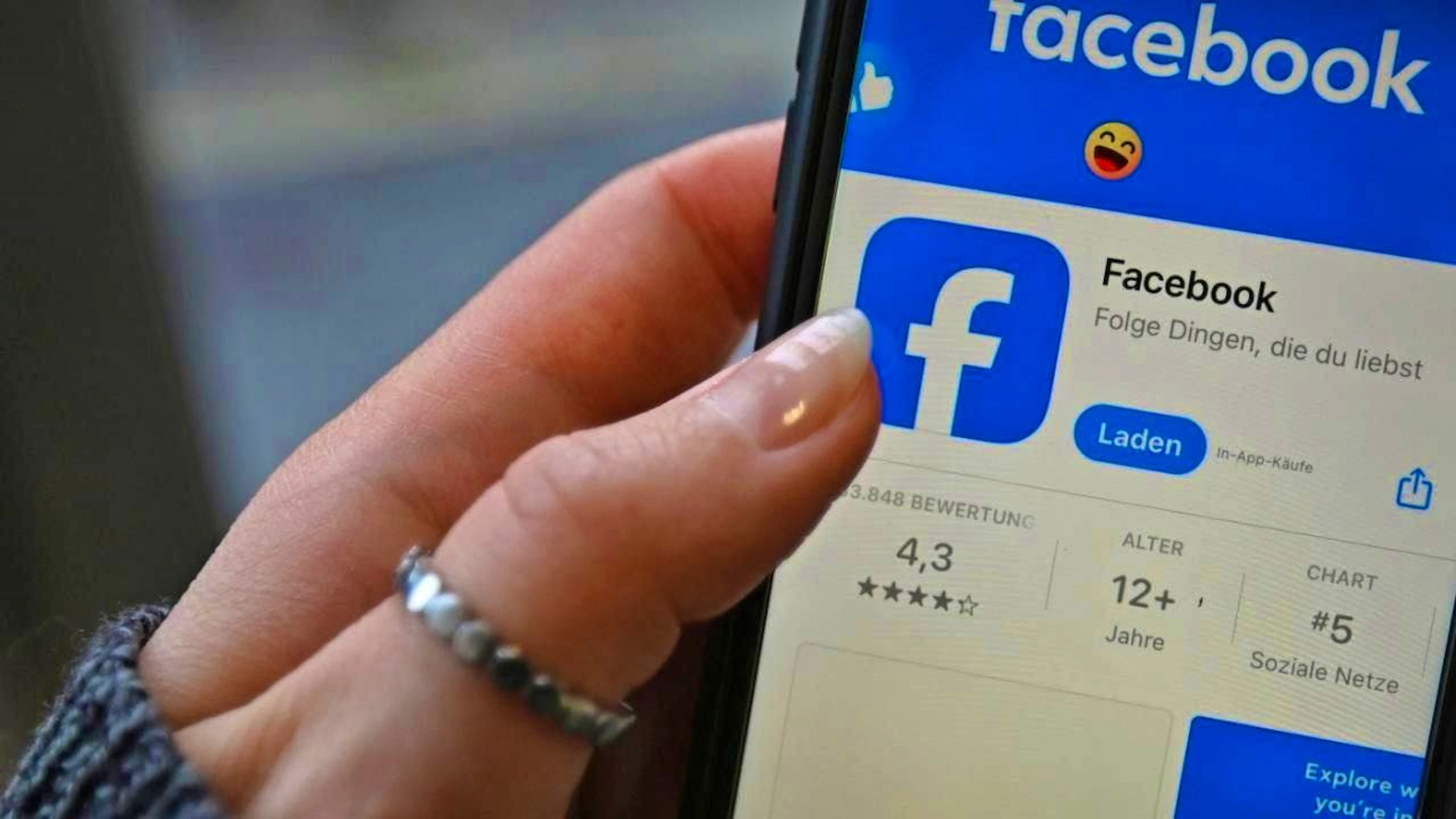 Uno chef italiano cerca personale con un post su Facebook. La sua ricerca gli si è ritorta contro.