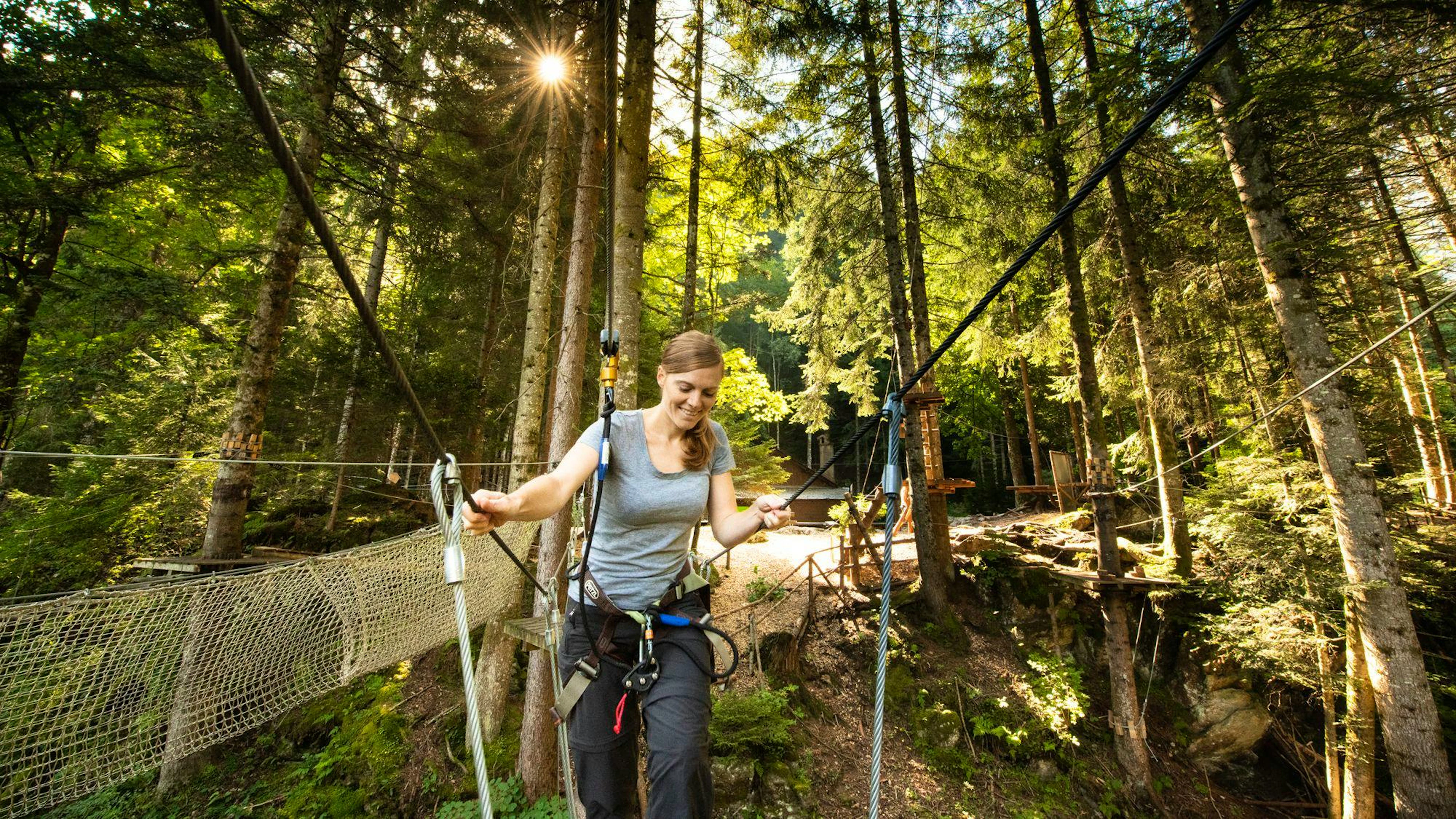 Envie de bouger un peu plus? Rendez-vous à l’Organic Adventure Park pour y faire un accrobranche dont vous vous souviendrez.