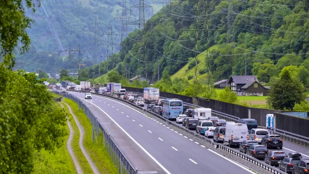 Vacation chaos at the Gotthard - 9 kilometers of traffic jam and accident