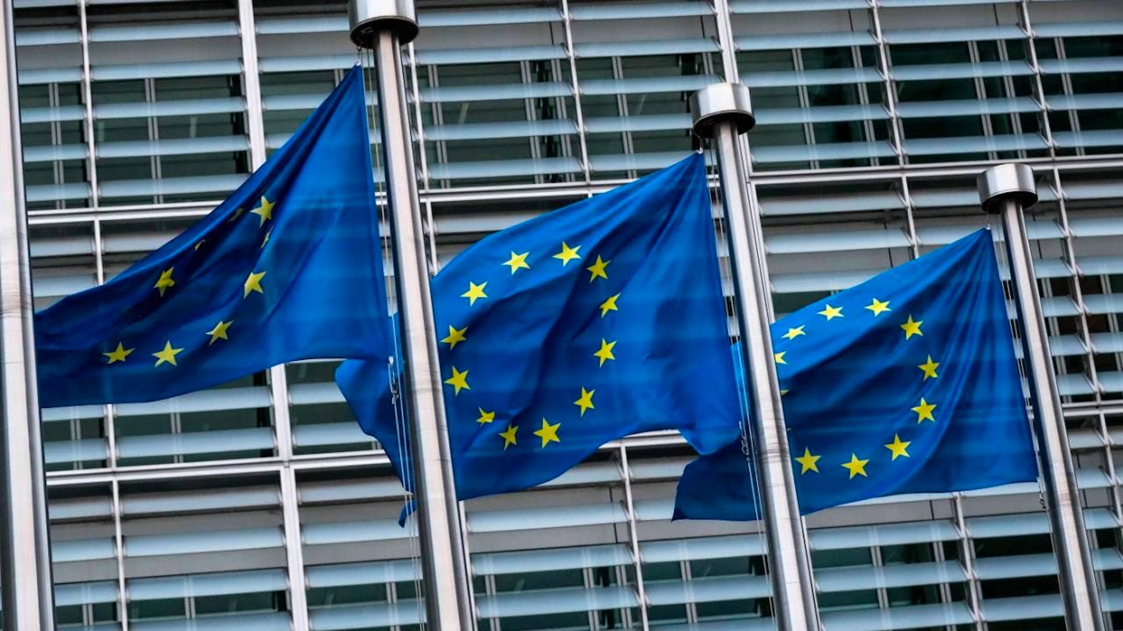 Nuove sanzioni contro Mosca al palo, l'UE vuole un'intesa entro lunedì