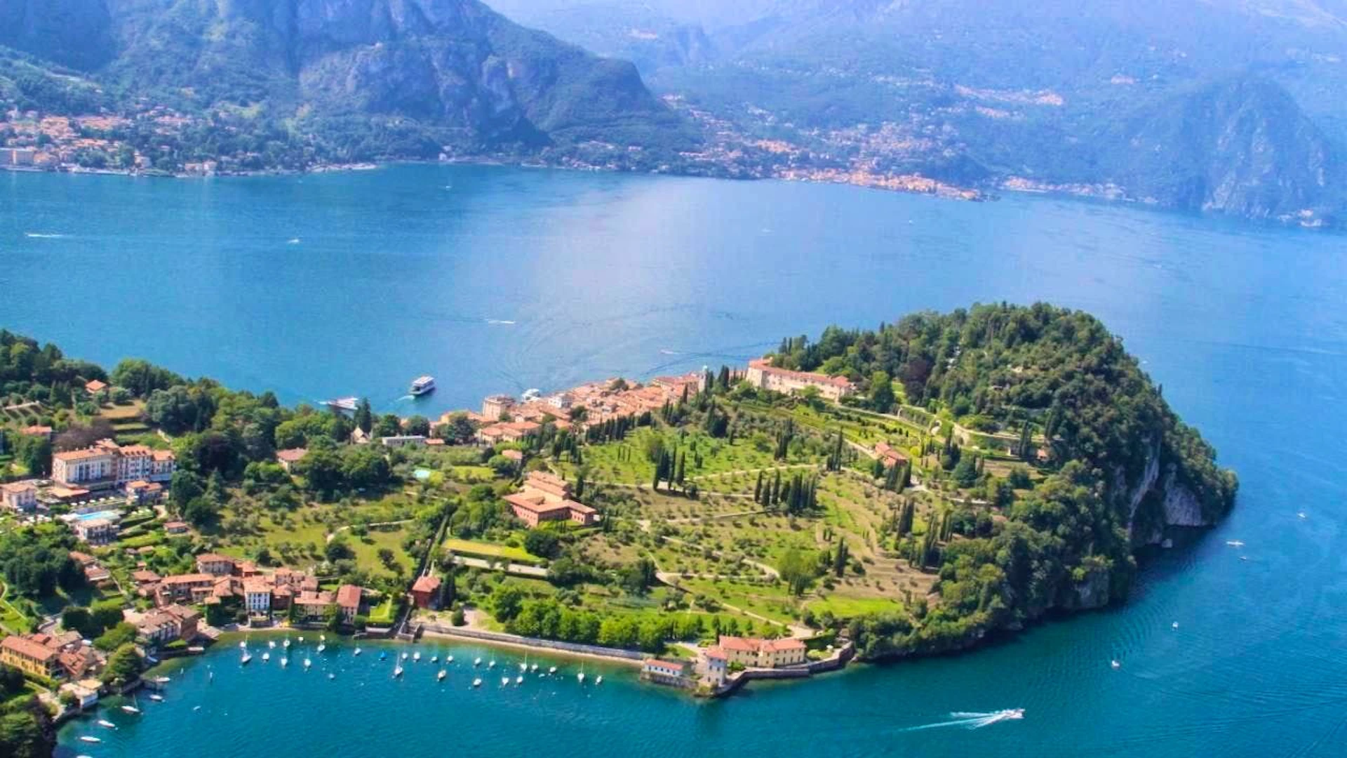 Lake Como seen from above. (archive picture)