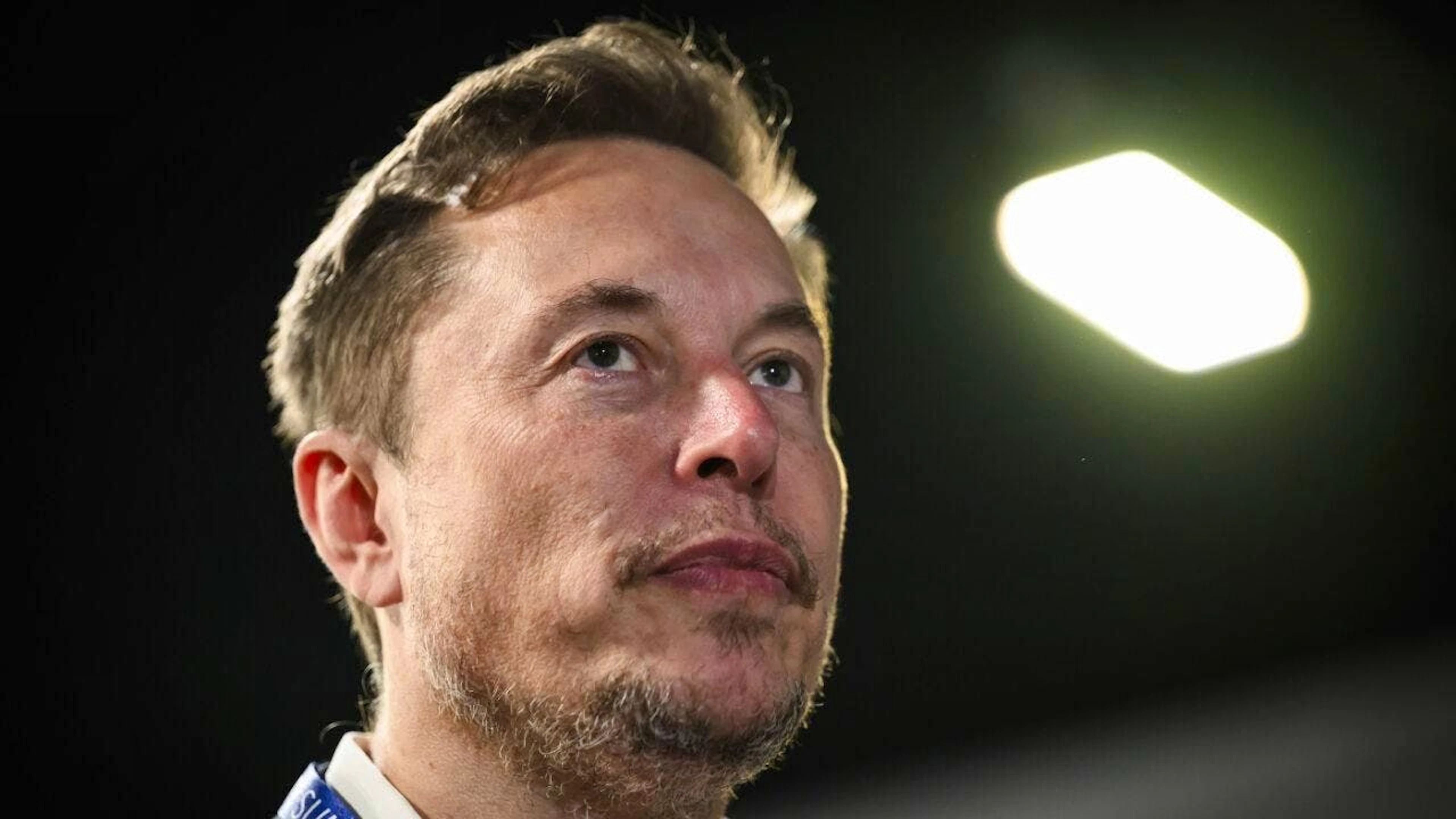 Elon Musk punta sull'intelligenza artificiale.