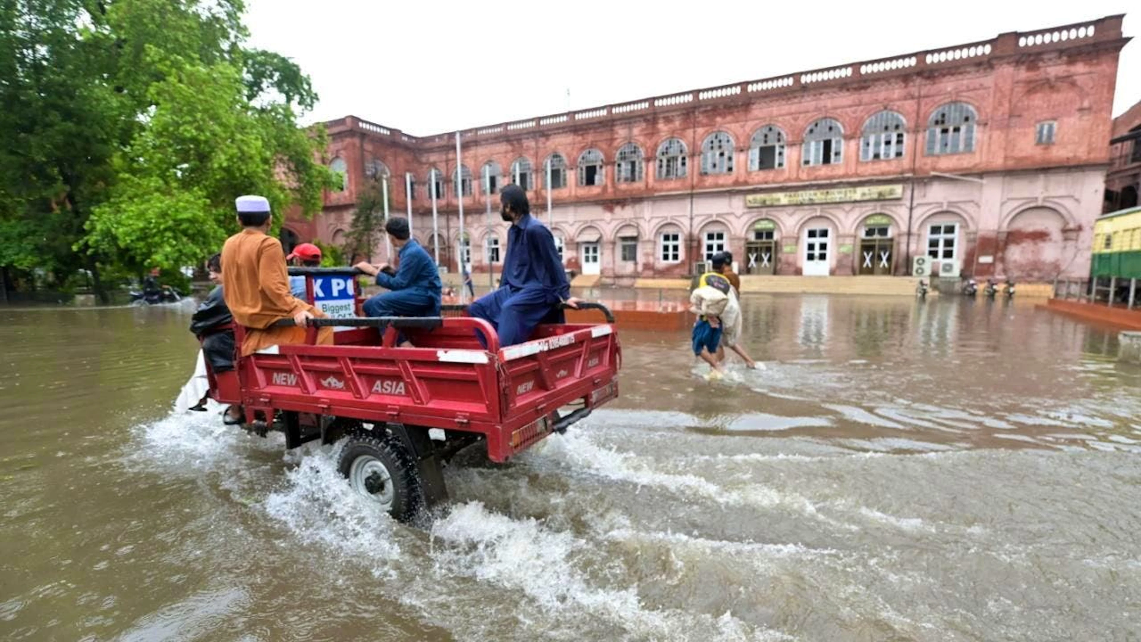 111 personnes sont décédées au Pakistan depuis le début de la mousson estivale. A l'image, la ville de Lahore, après les pluies (archives).