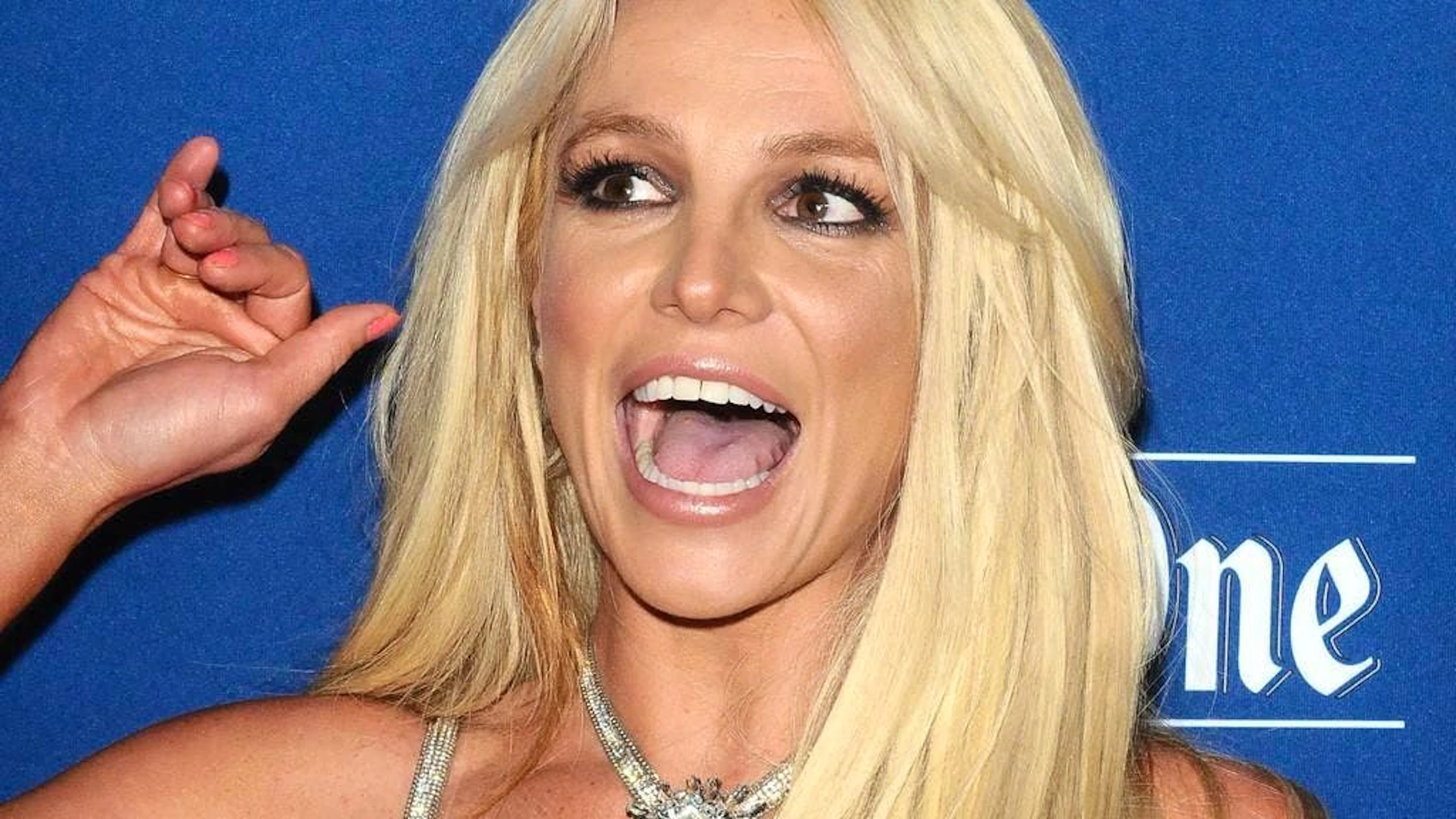 Britney Spears a affirmé avoir adopté une «magnifique petite fille» dans un post Instagram chaotique.
