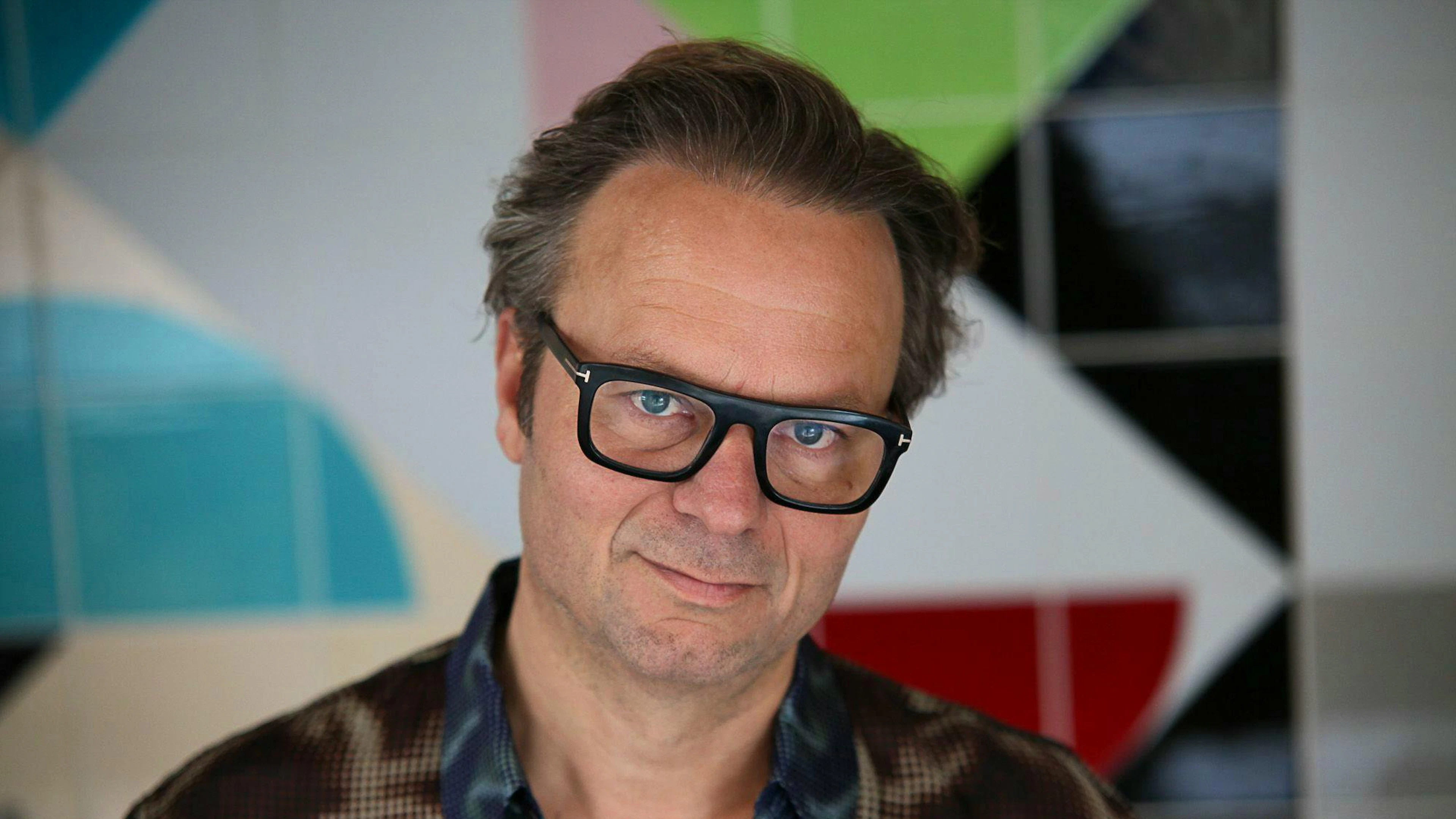 «Der Blick von aussen ist immer spannend – und sowieso: Oliver Rihs lebt seit fast 25 Jahren in Berlin und hat hier schon so einiges erlebt.»: Jella Haase über den Regisseur von «#Schwarze Schafe».