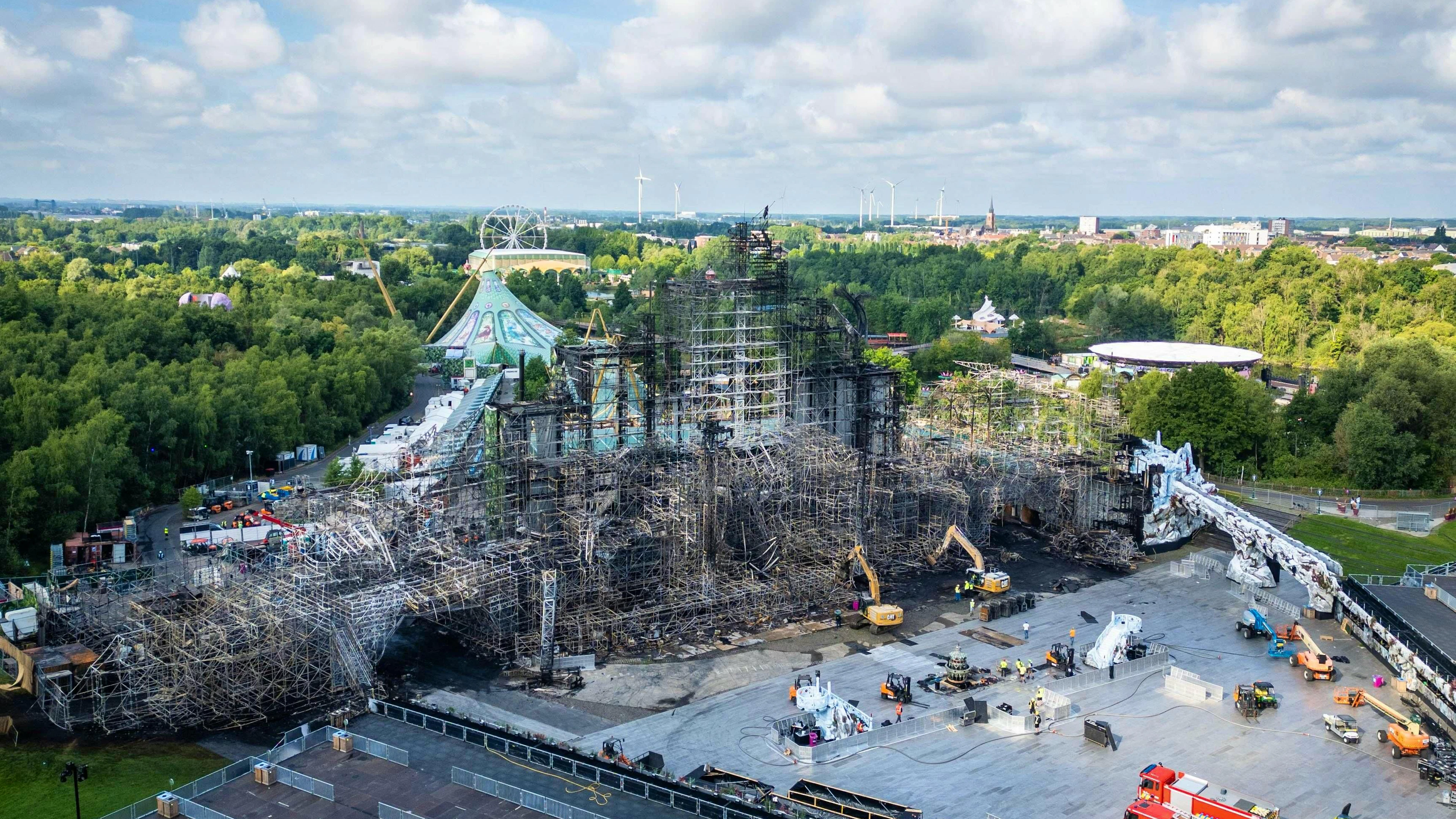 Le site du festival après l’incendie d’hier au festival de musique électronique Tomorrowland, jeudi 17 juillet 2025.