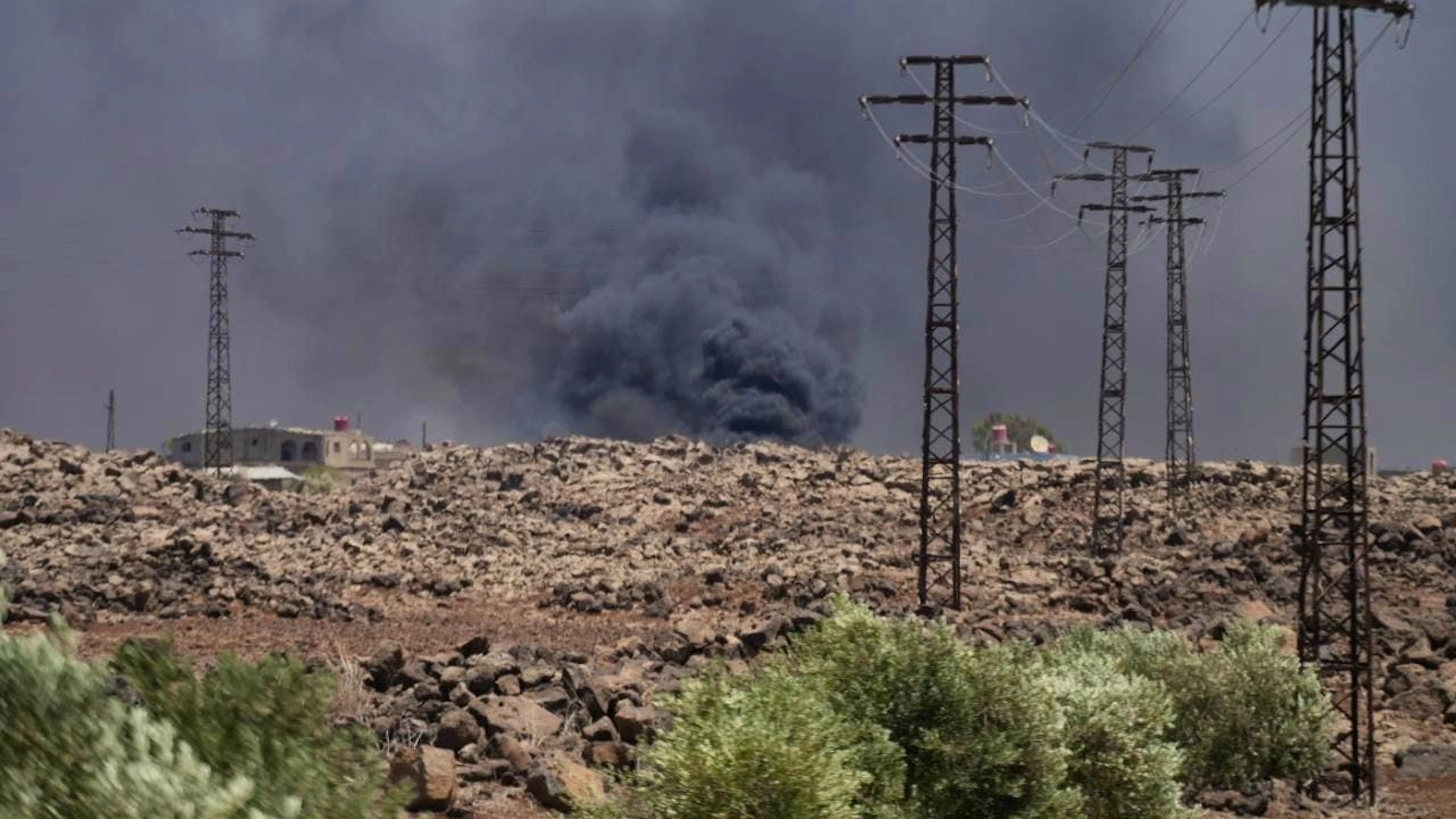 Scènes de guerre au sud de la Syrie, jeudi.