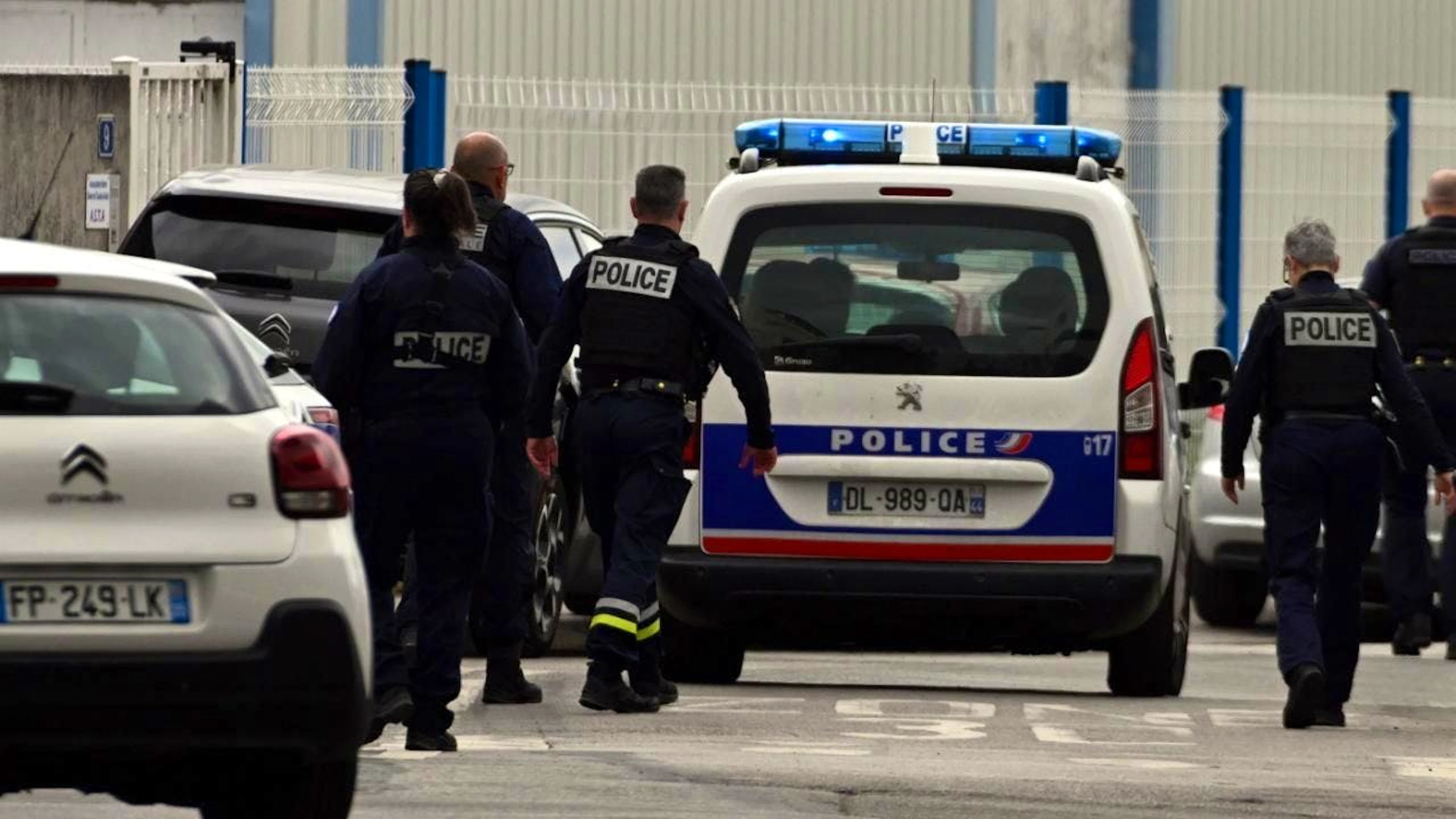 La police a été prise à partie par des émeutiers à Limoges en France (illustration).