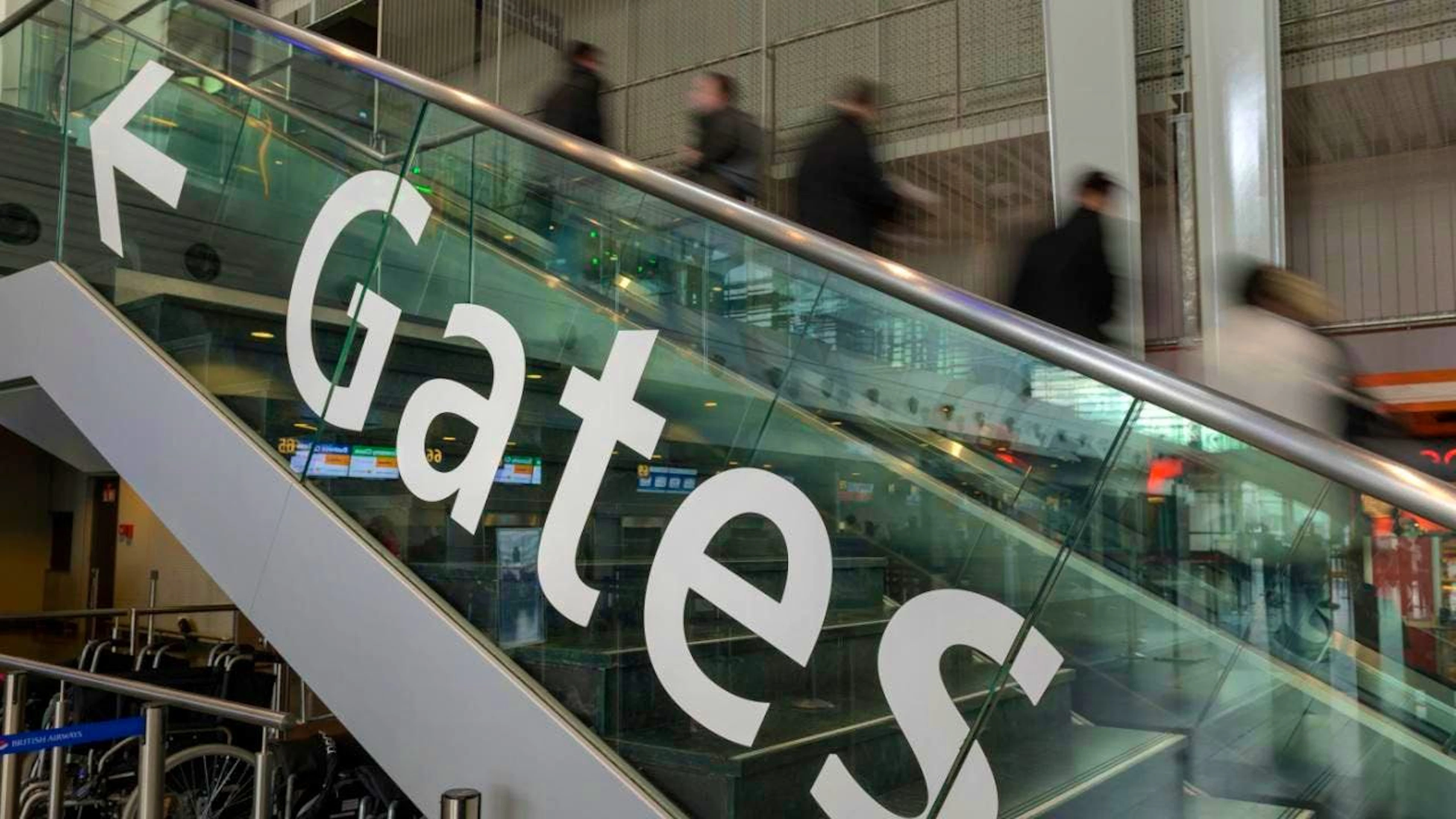 Si Bâle-Mulhouse a battu son record quotidien de passagers vendredi dernier, l'aéroport de Genève attend lui son pic de voyageurs estival les deux prochains dimanches et le 1er Août.
