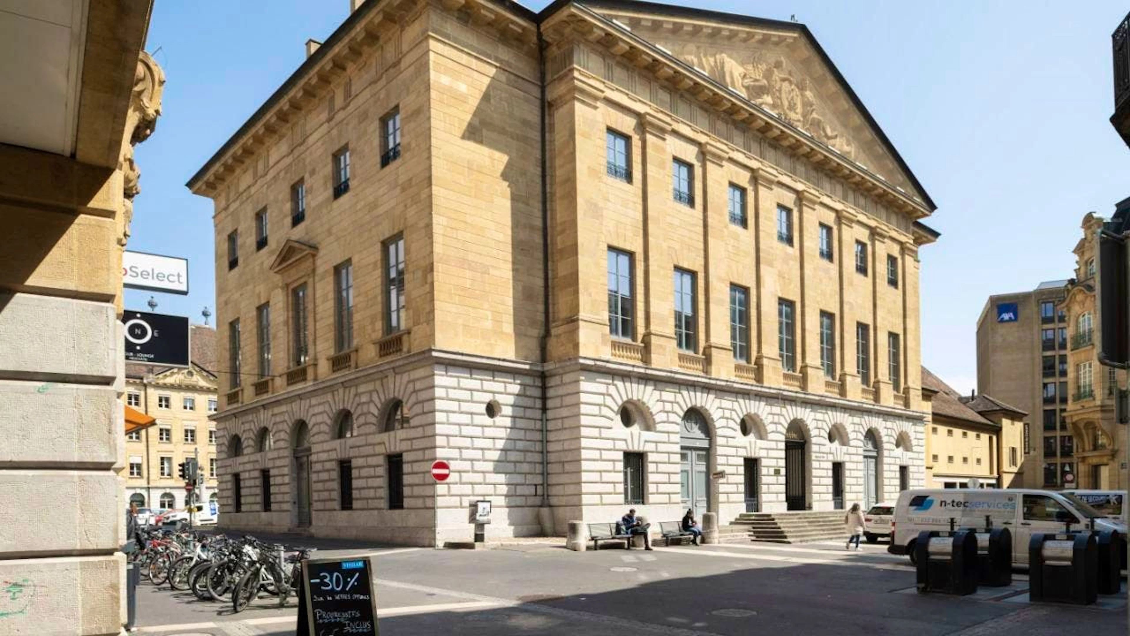 Le Tribunal régional du Littoral et du Val-de-Travers a rendu son jugement jeudi dans le bâtiment de l'Hôtel-de-Ville de Neuchâtel (photo symbolique).