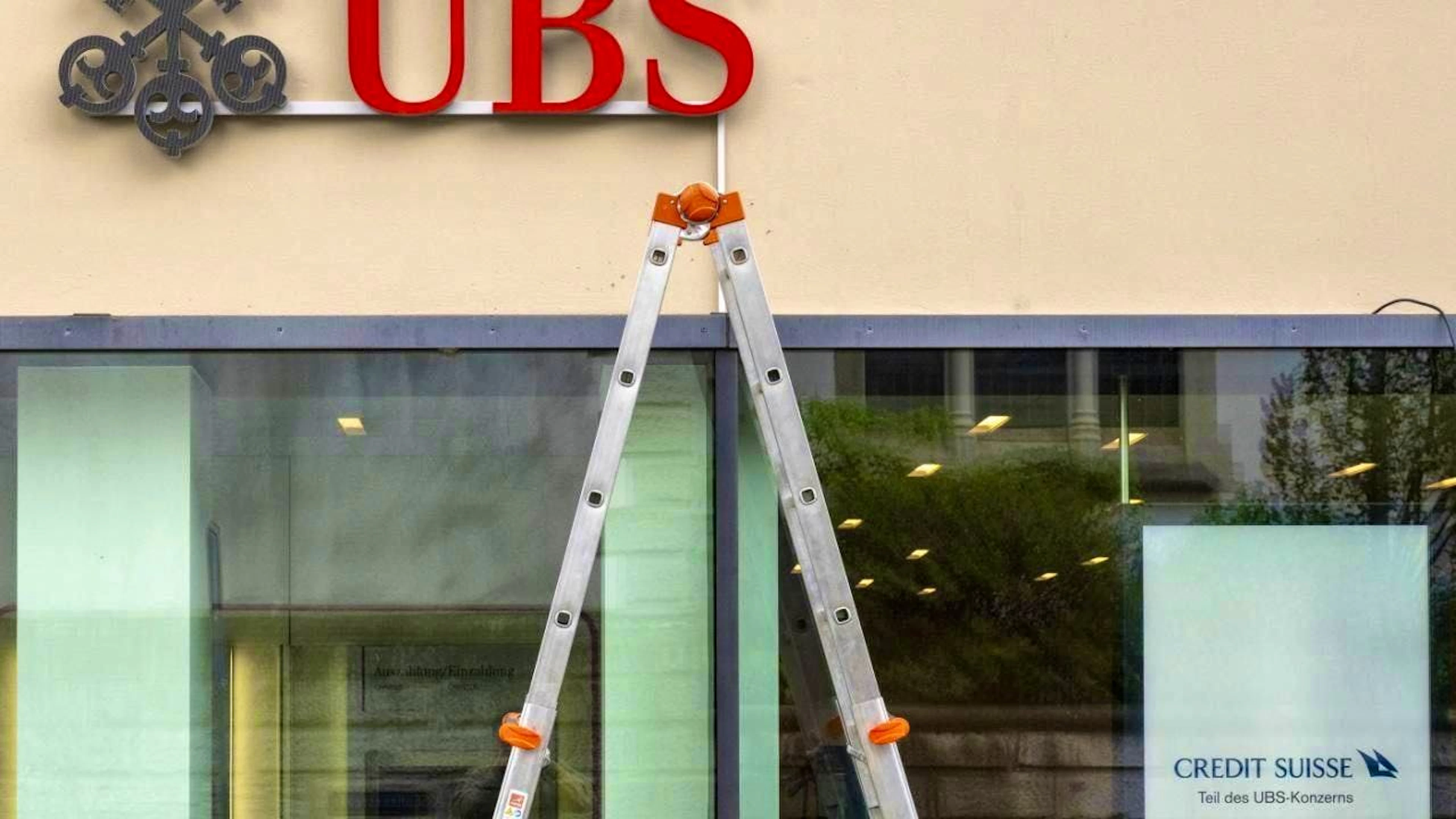 UBS made a profit of around 2.4 billion dollars in the second quarter. (archive picture)