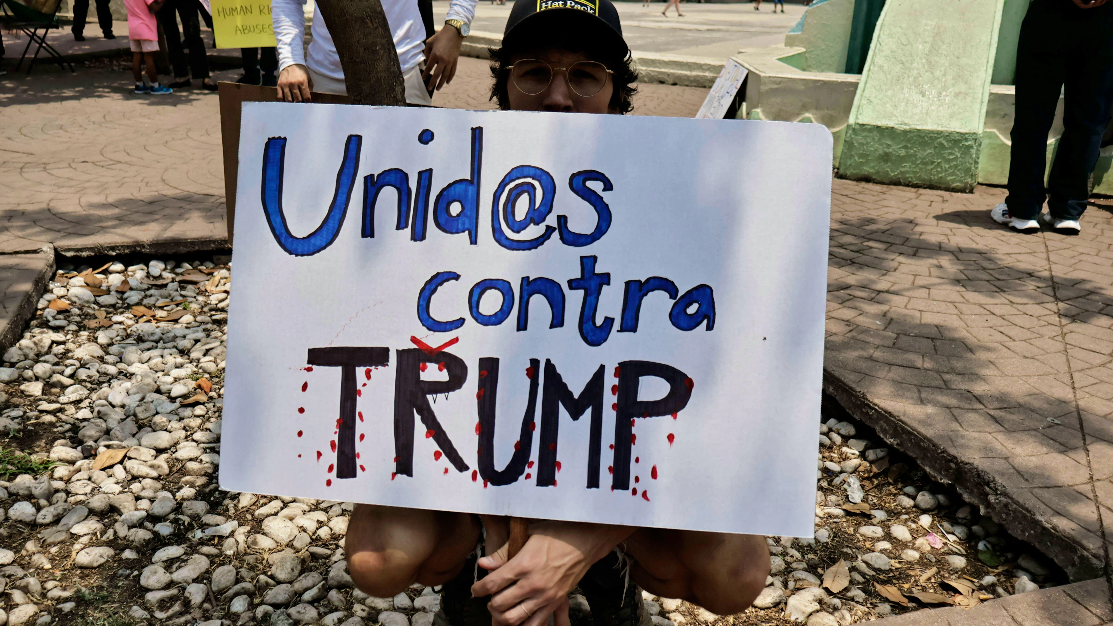 Des manifestants à Mexico, le 1er mai 2025.