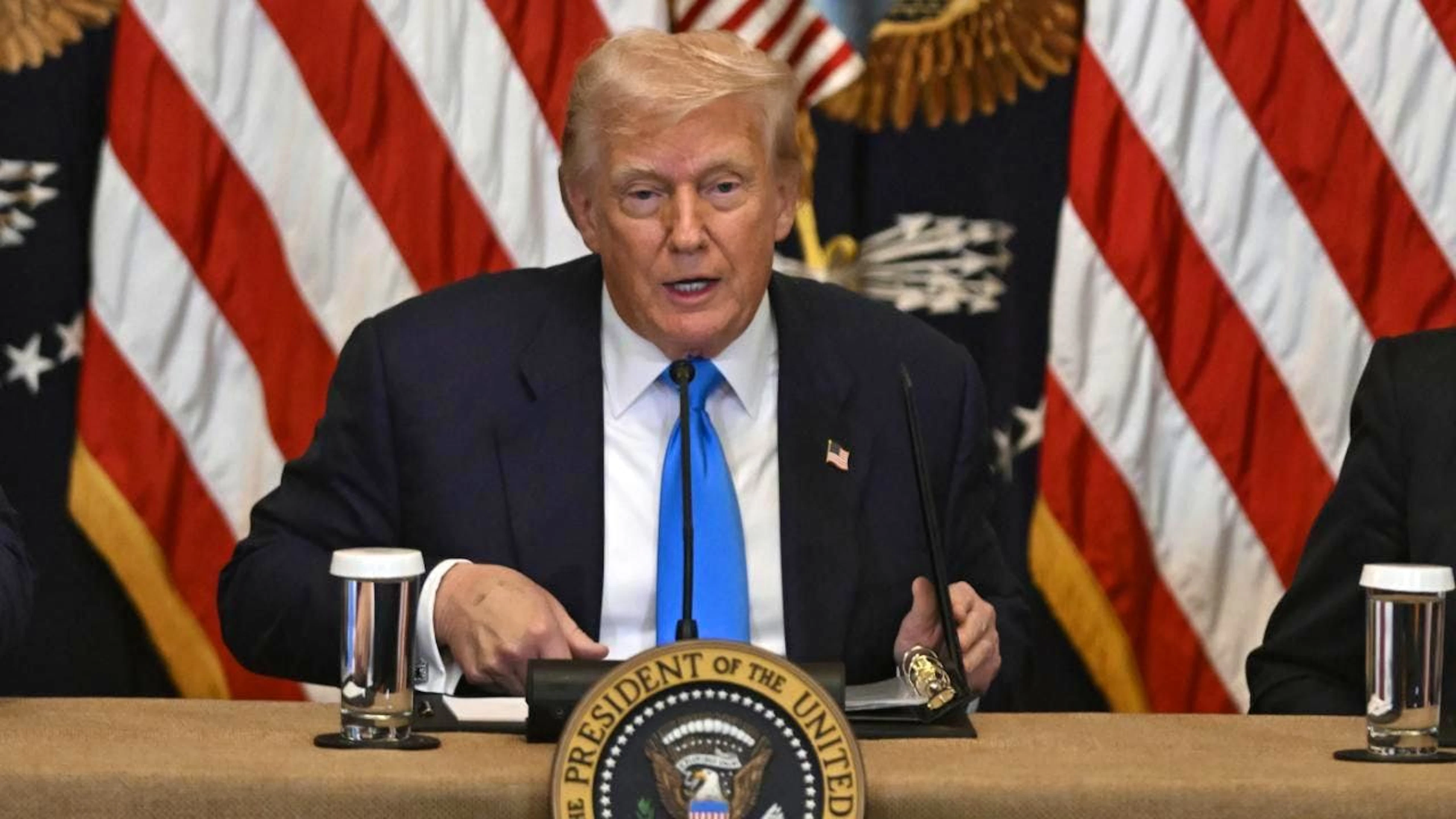 Les droits de douane que Donald Trump qualifie de "réciproques" doivent entrer en vigueur vendredi, avec à la clé une forte hausse pour la plupart des produits entrant aux Etats-Unis.