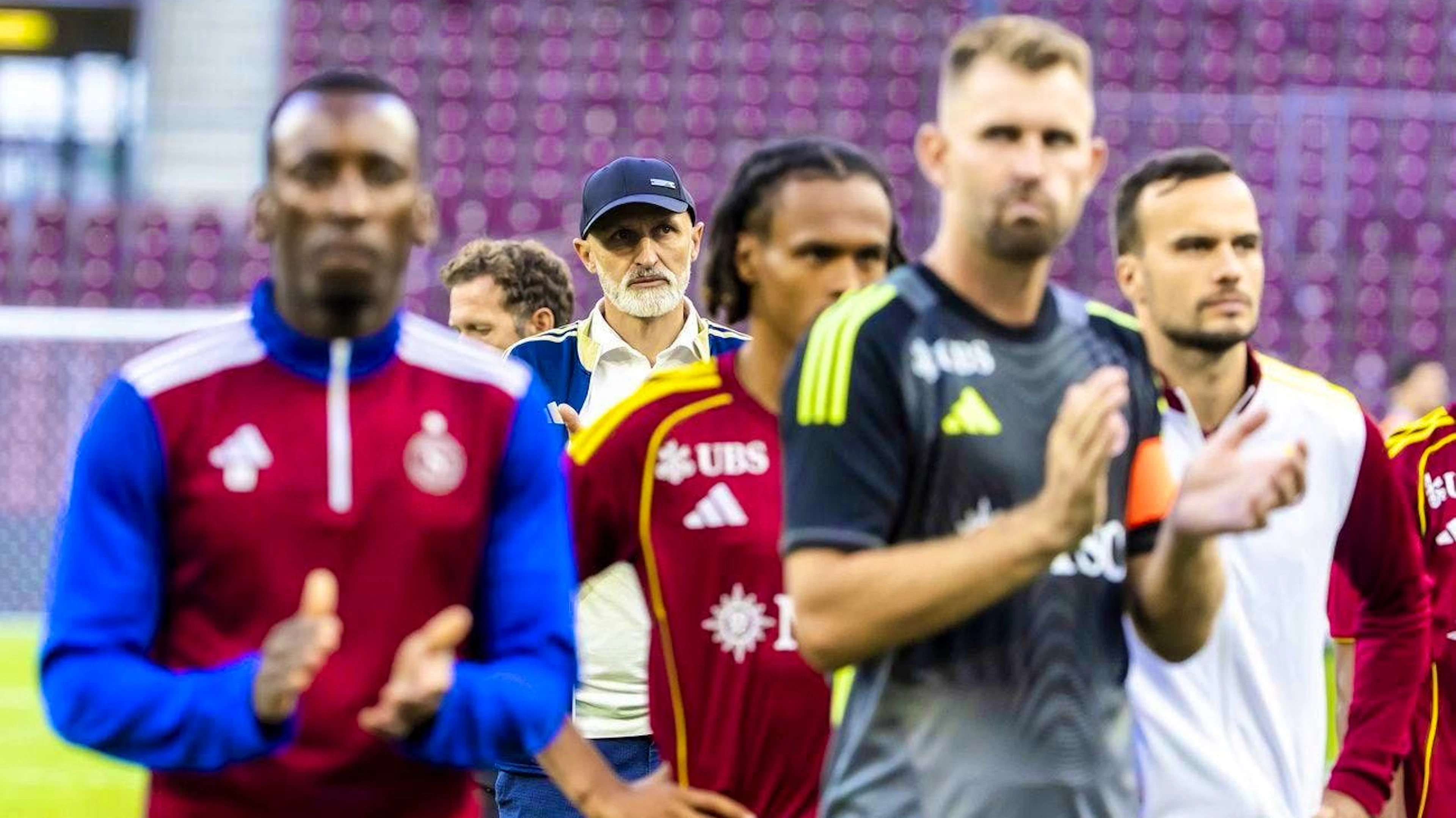 For Thomas Häberli (center), the Super League season is over after two games.