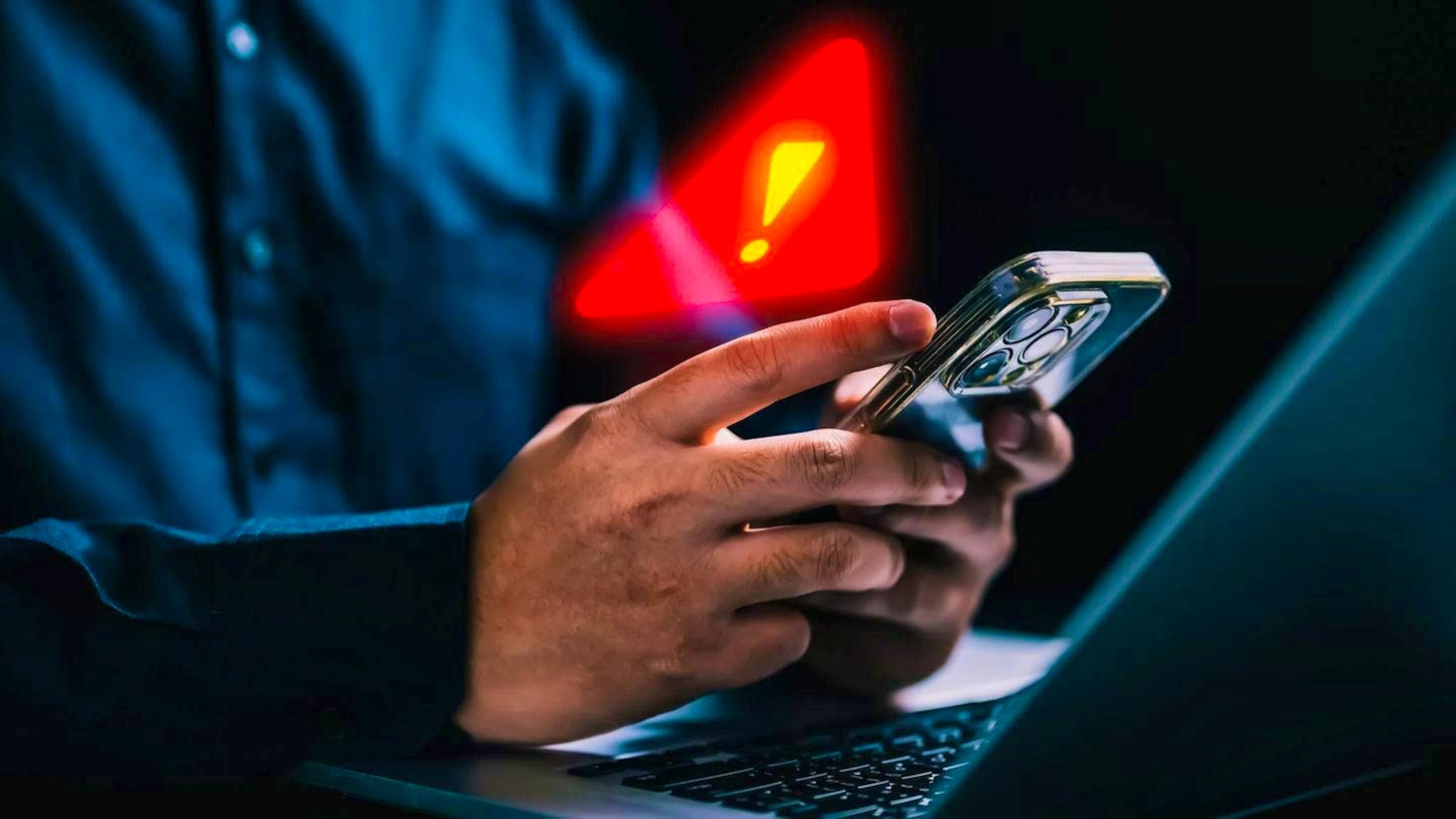 Cyber criminals are using a new scam to gain access to cell phones.