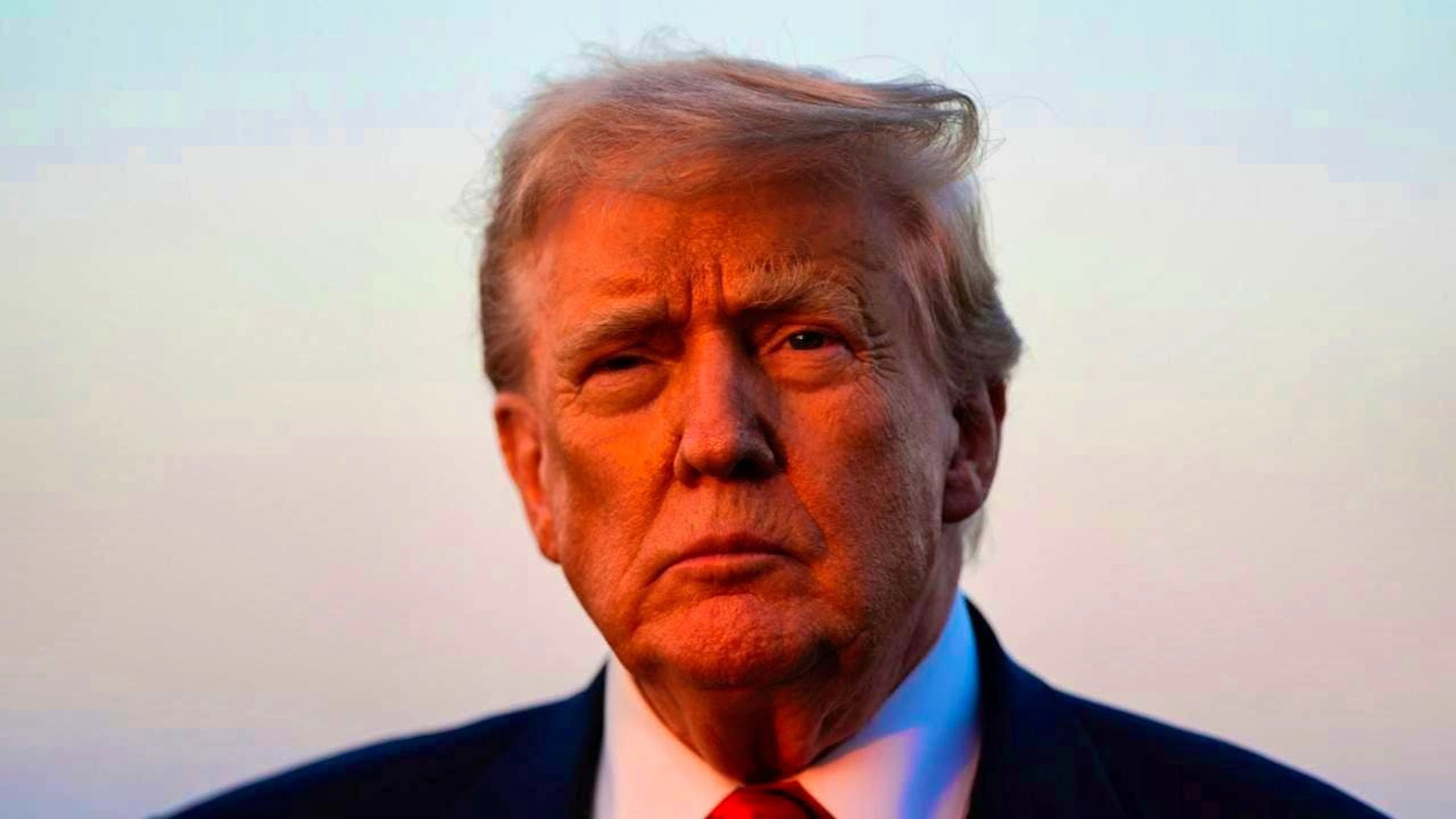 US President Donald Trump speaks to reporters. Photo: Julia Demaree Nikhinson/AP/dpa