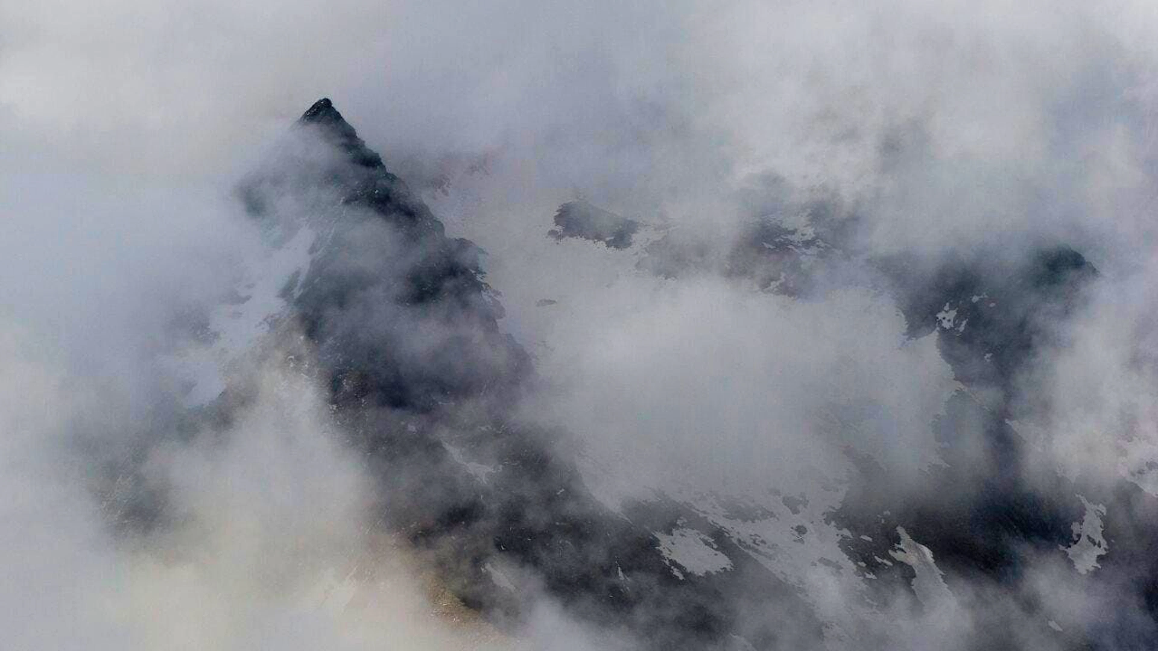 Der Gipfel des 4010 Meter hohen Lagginhorns im Oberwallis. Am Dienstag stürzte beim Abstieg eine Alpinistin in die Tiefe. (Archivbild)