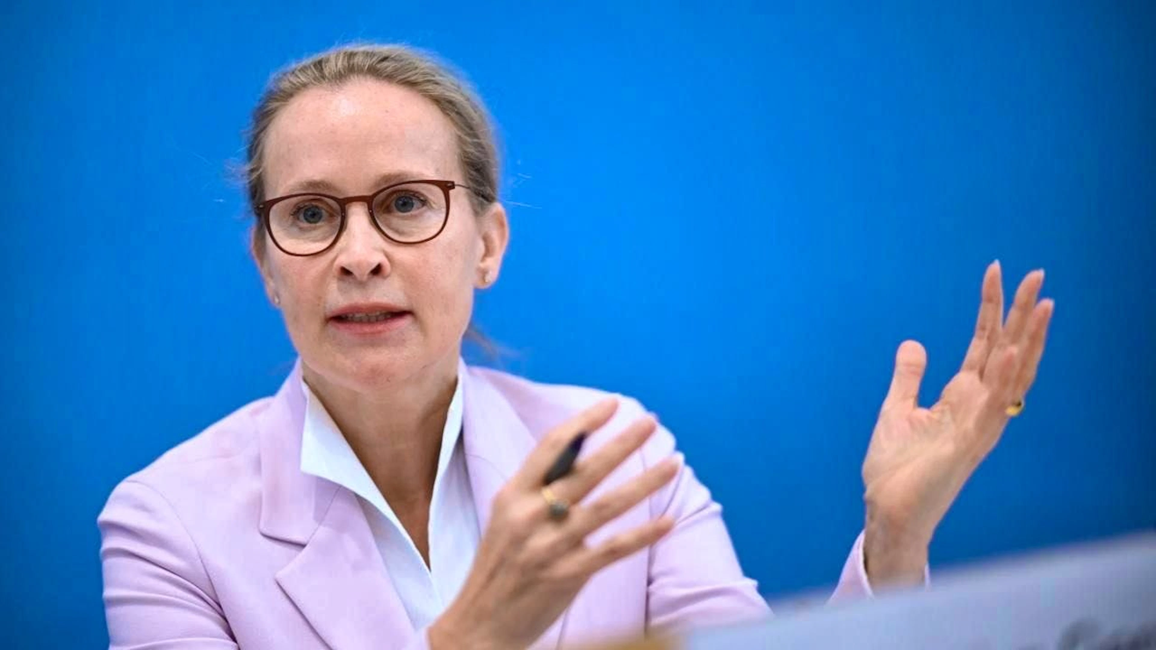 ARCHIVE - Frauke Brosius-Gersdorf, lawyer, presents the final report of the Commission on Reproductive Self-Determination and Reproductive Medicine. Photo: Britta Pedersen/dpa