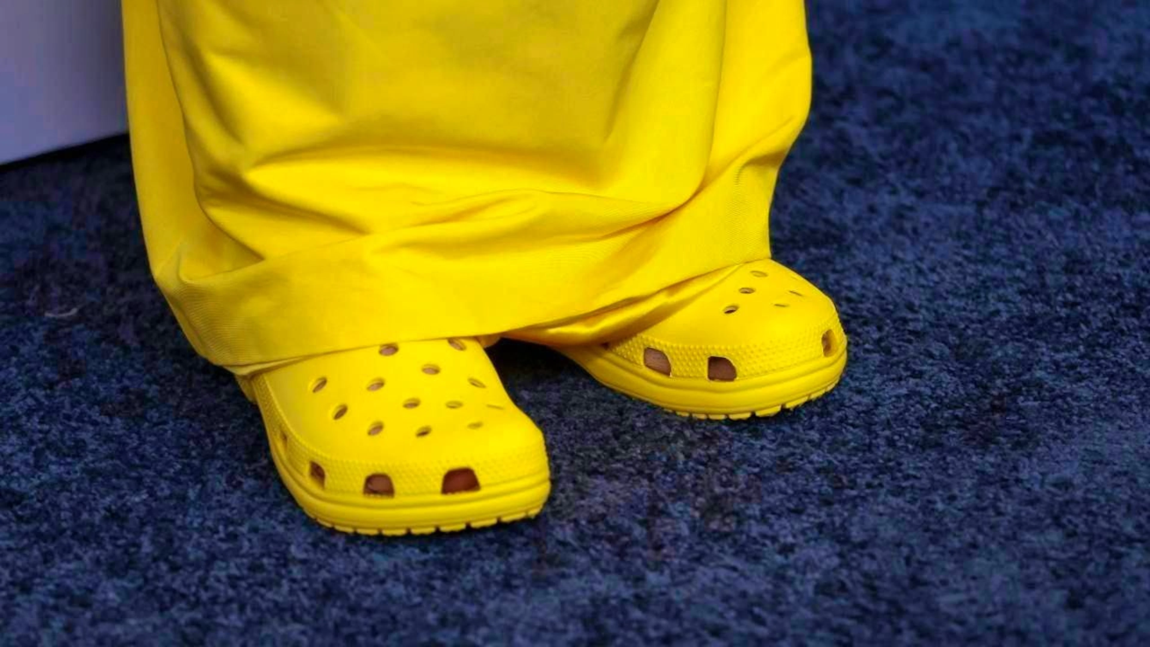 The makers of Crocs rubber shoes are seeing US consumers' desire to buy dwindle and are suffering from Donald Trump's import tariffs. Investors let the share fall. (archive picture)