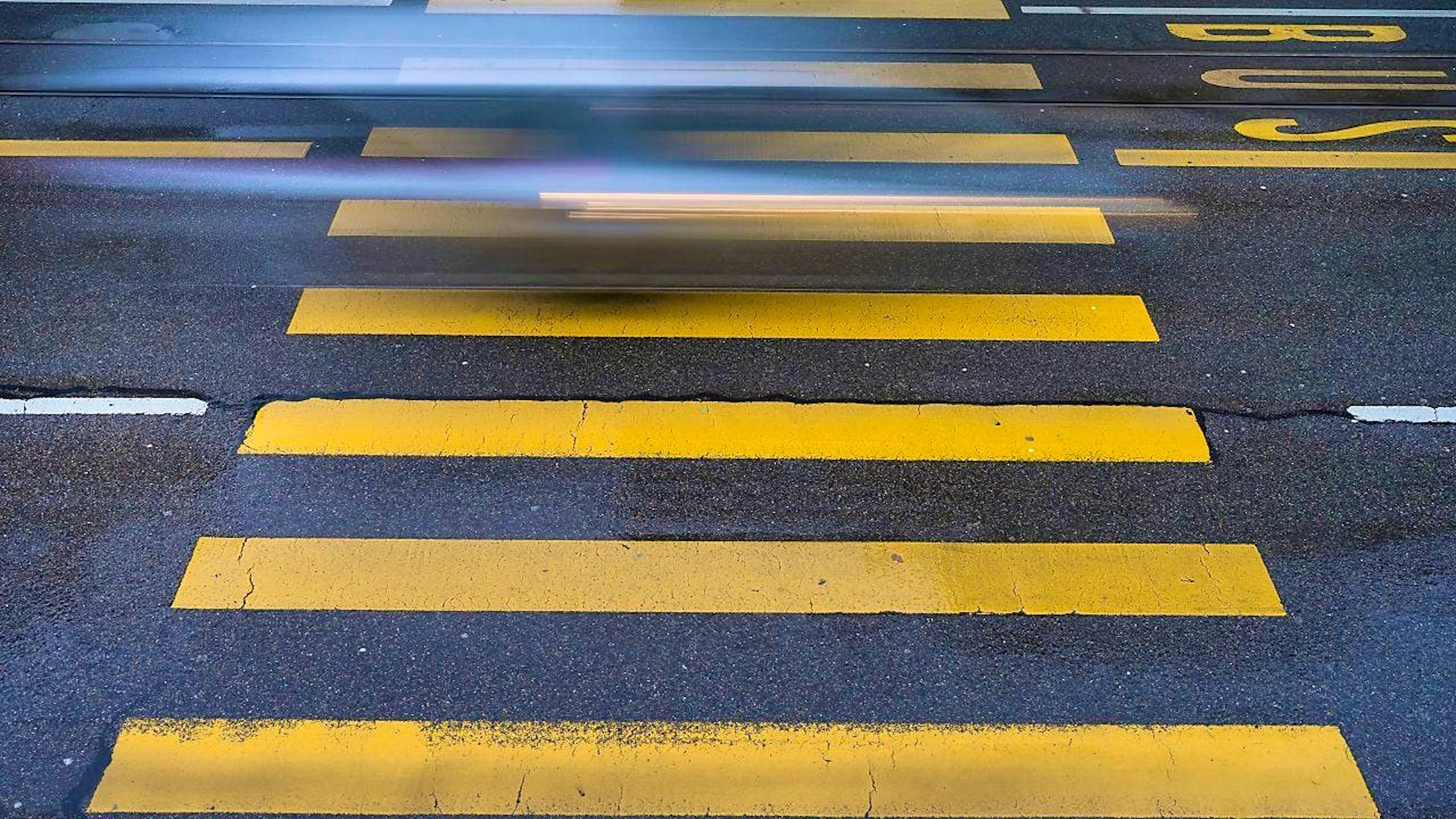 In Thalwil, two mothers have obtained the re-marking of removed pedestrian crossings. (symbolic image)