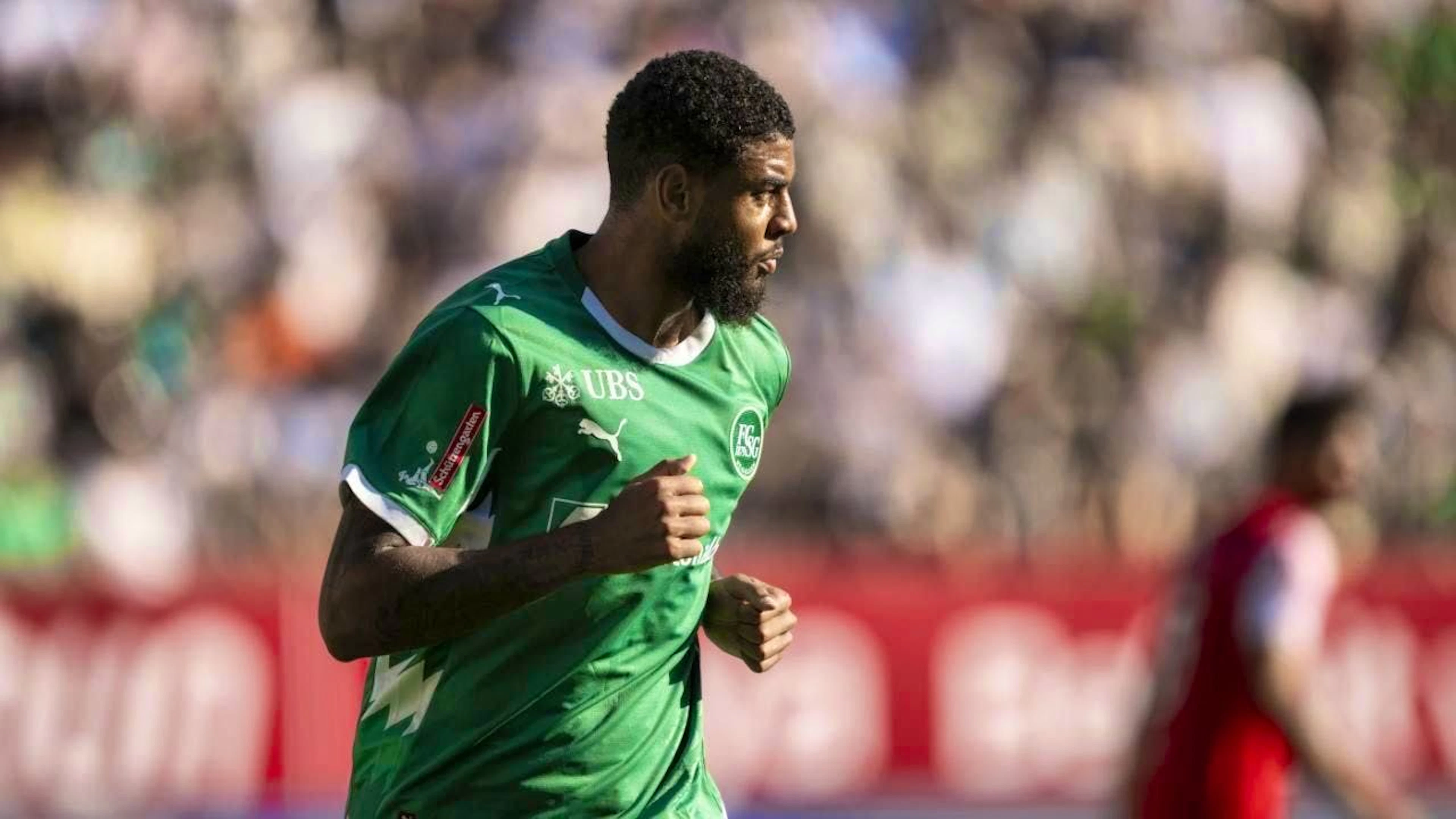 Willem Geubbels moves from St. Gallen to Paris