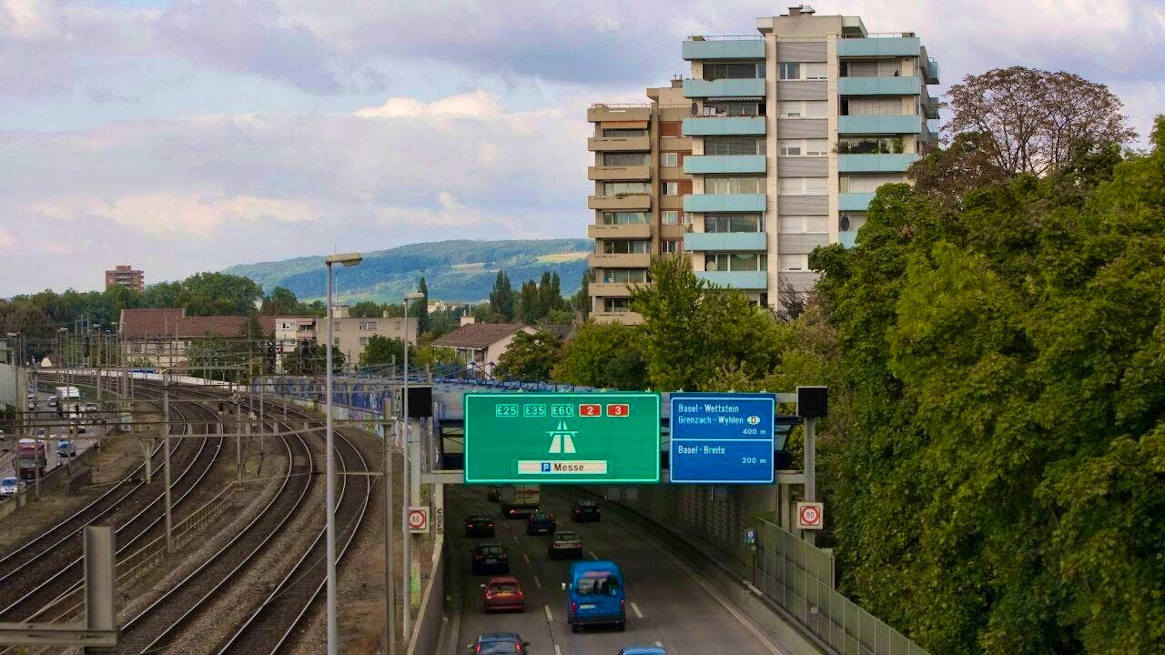 The A2 highway in Basel (Osttangente). (archive picture)